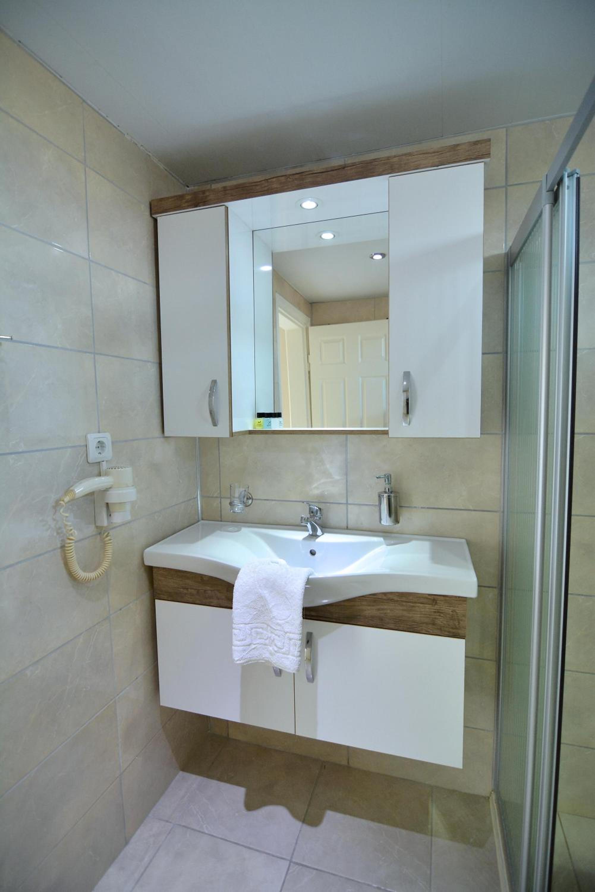 Single Room photo 3