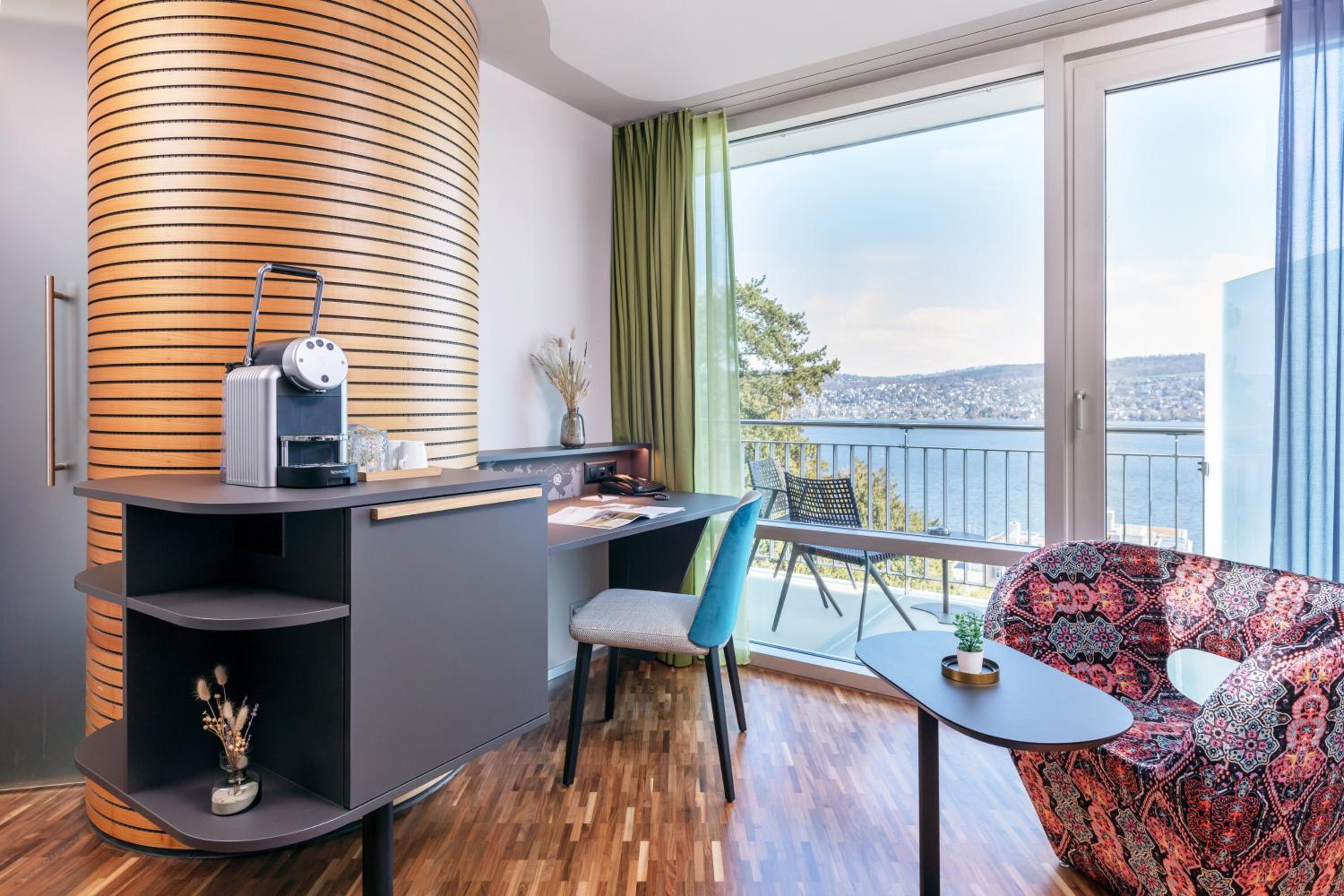 Lake View Double Room with Balcony