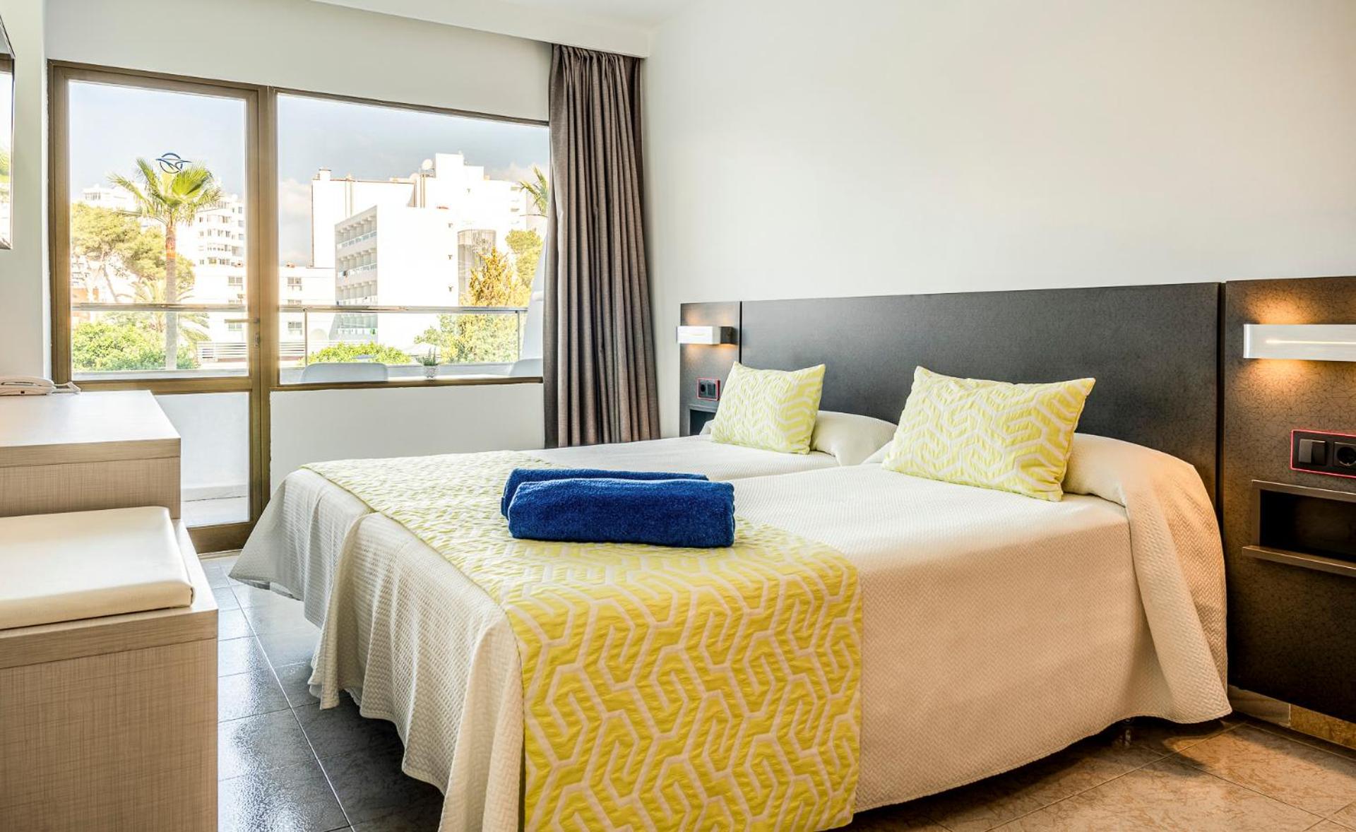 Twin Room - Photo 1