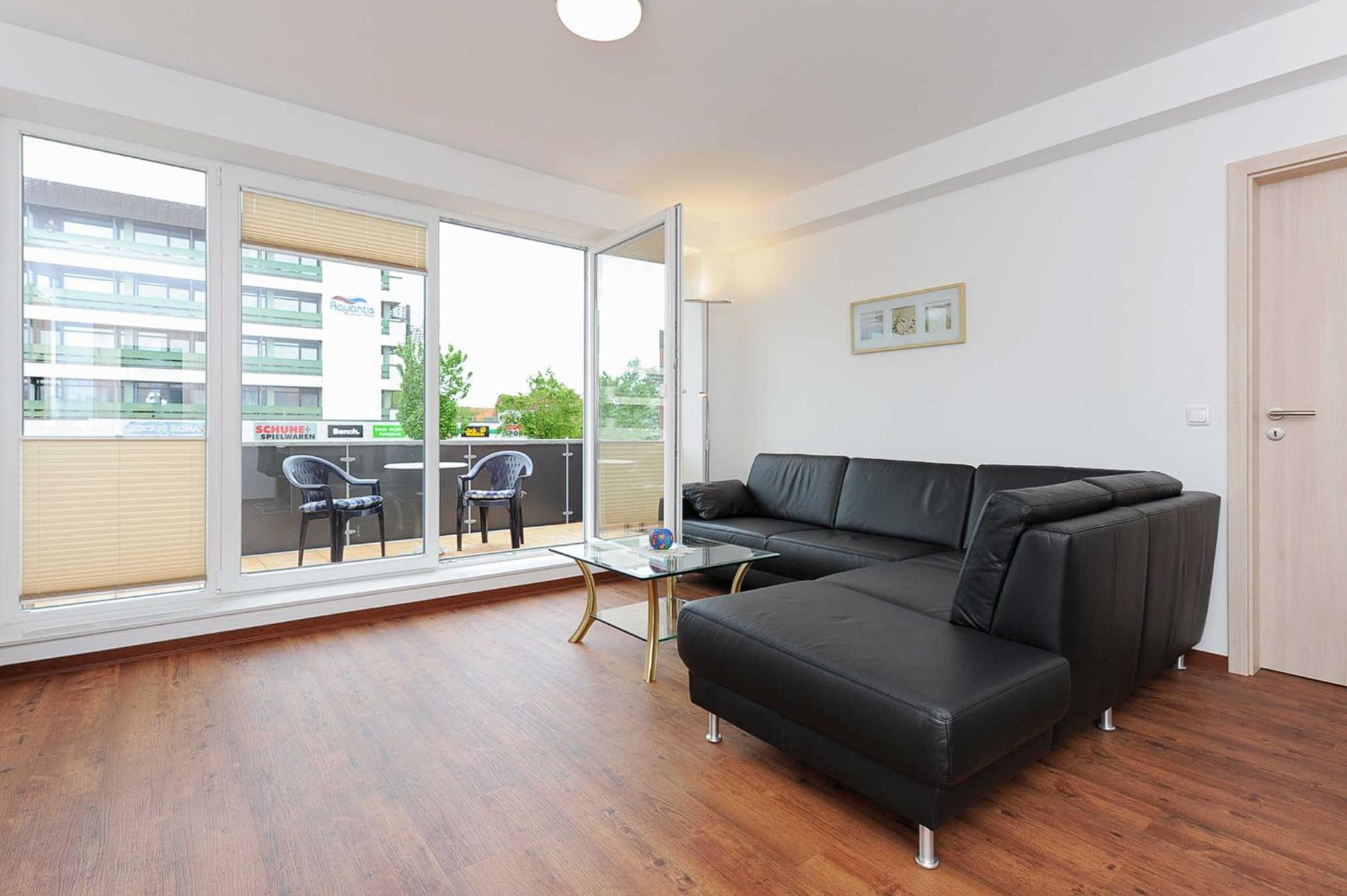 Two-Bedroom Apartment with Balcony photo 1