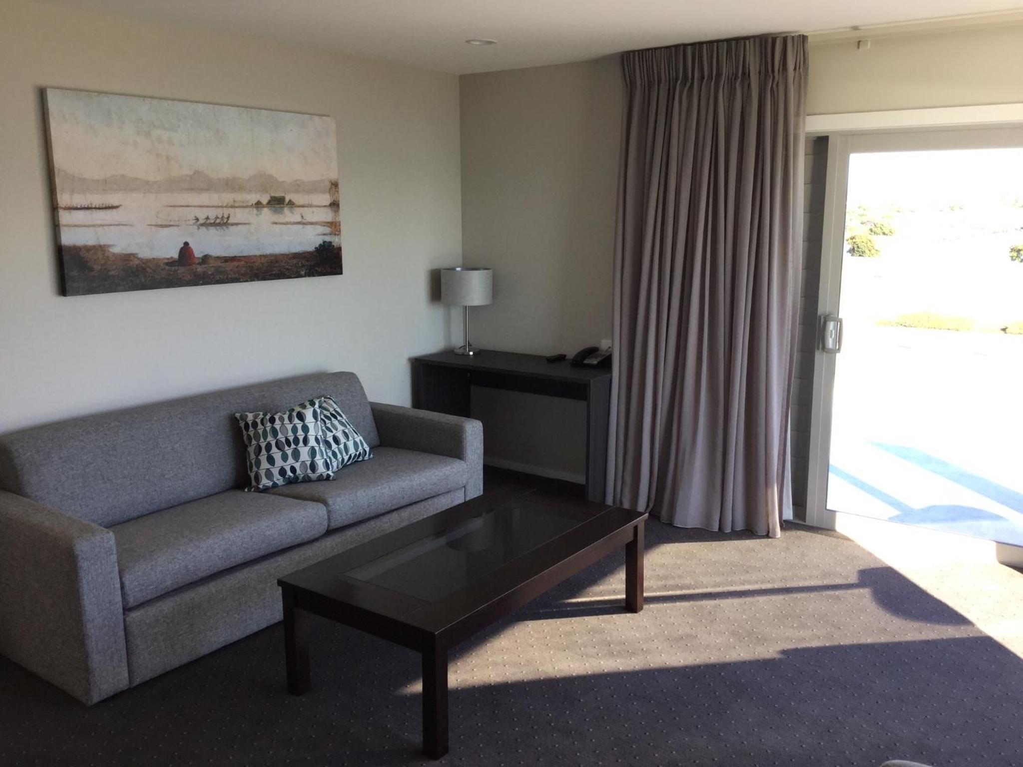 Deluxe Suite