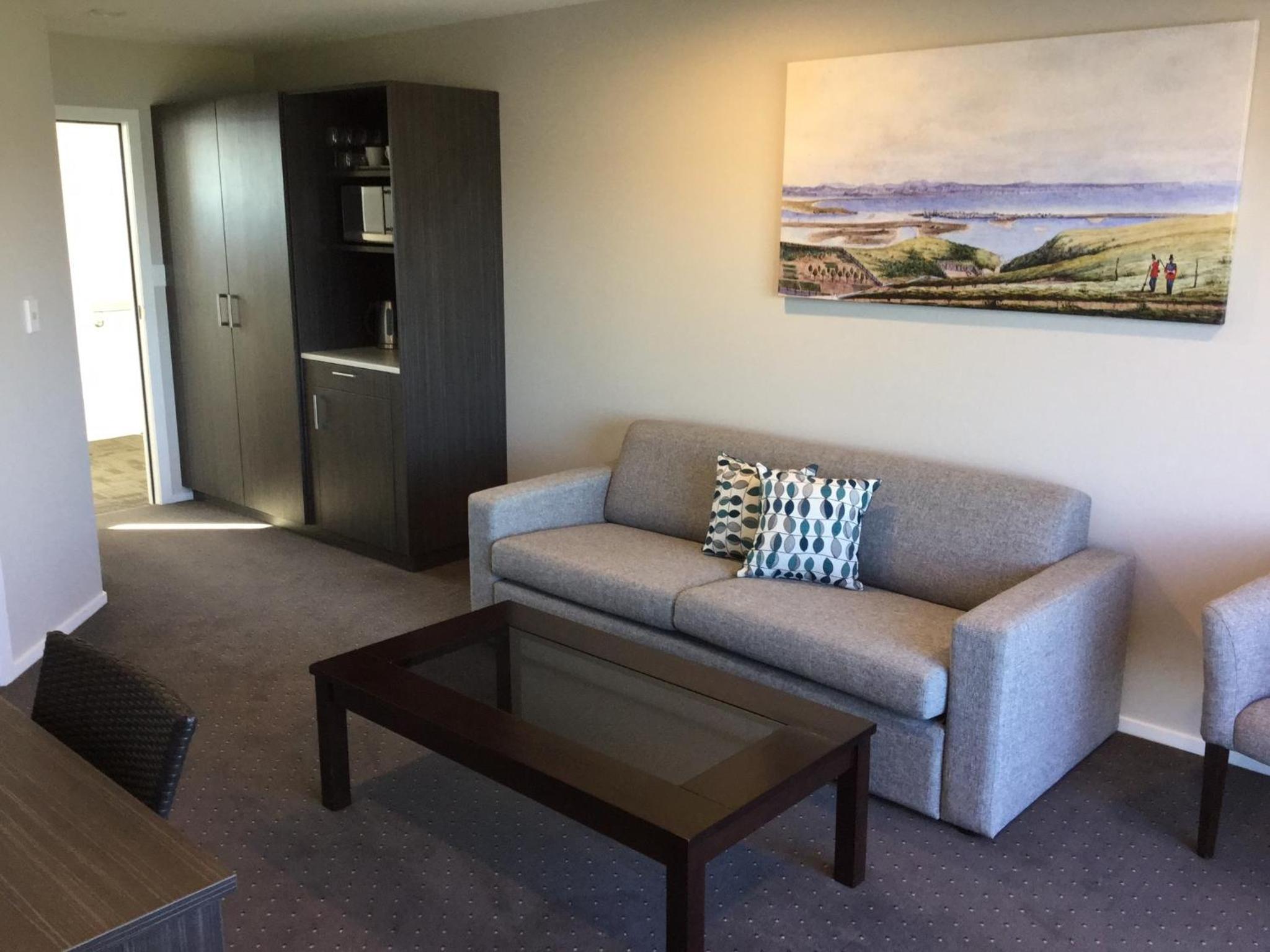 One-Bedroom Suite photo 2
