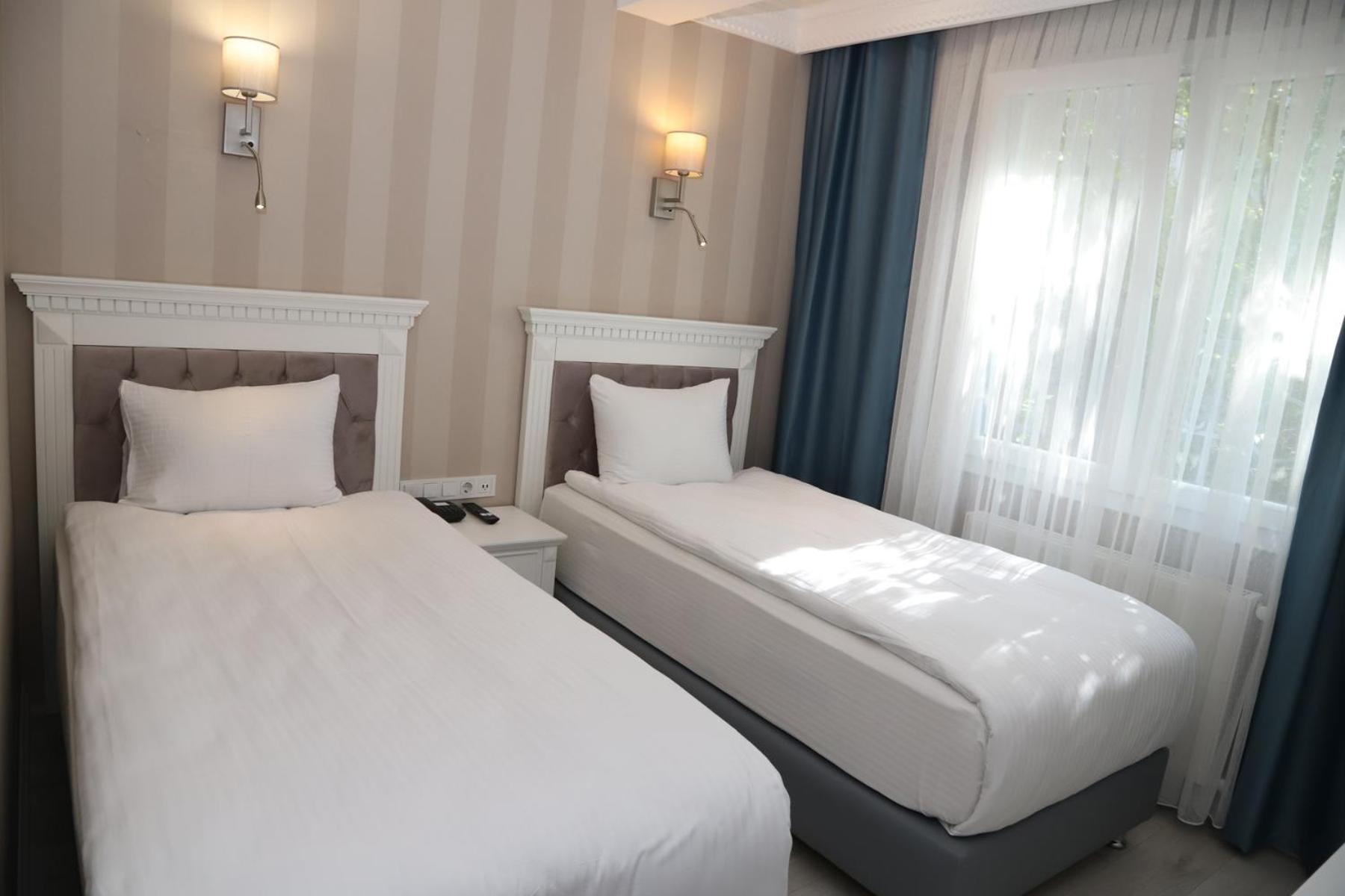 Deluxe Double Room photo 3