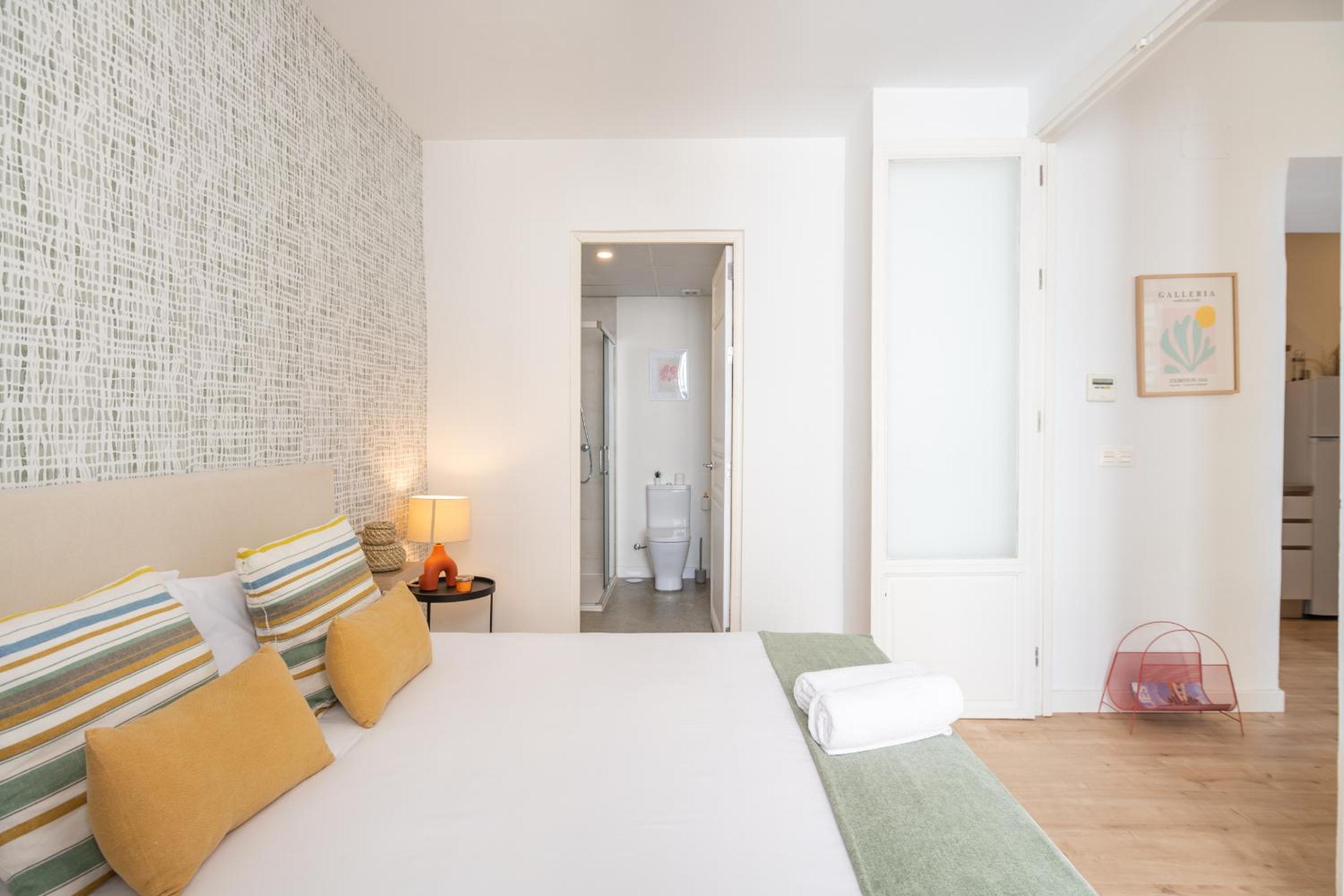 Premium Two-Bedroom Apartment - Photo 11