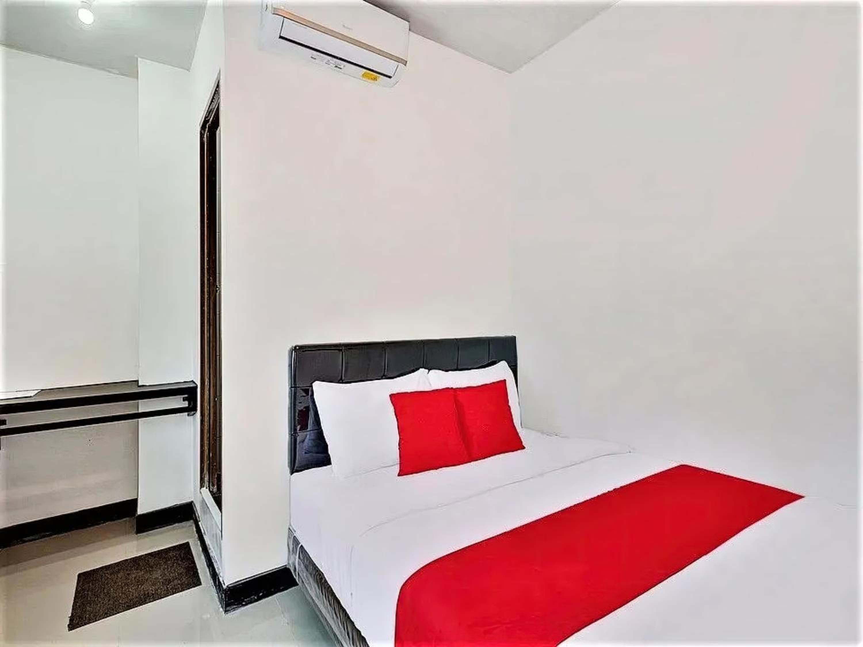 Double Room - Photo 3