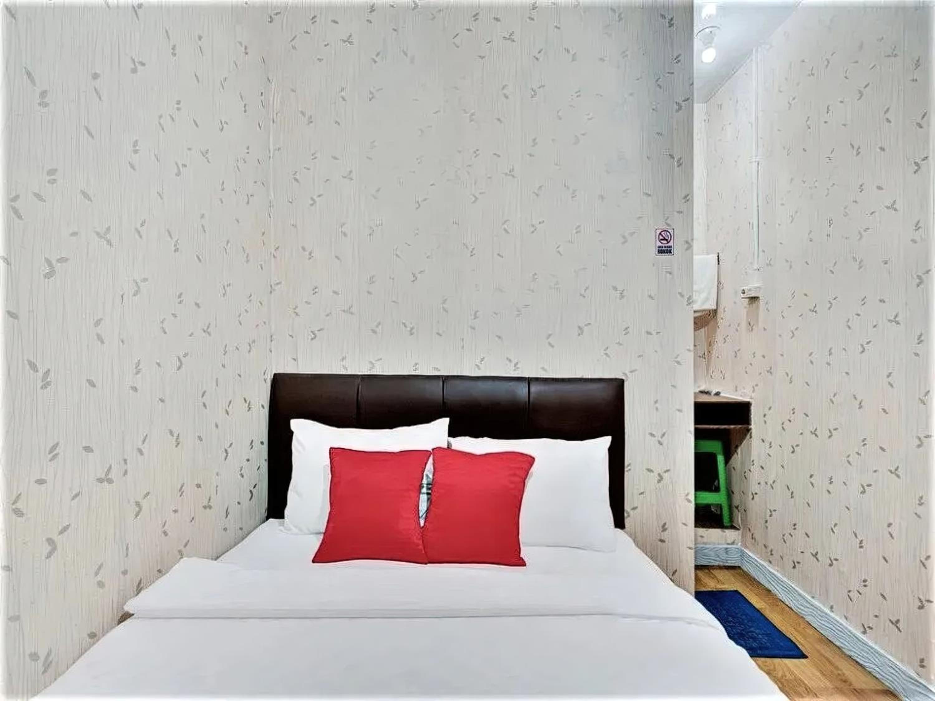 Double Room - Photo 4
