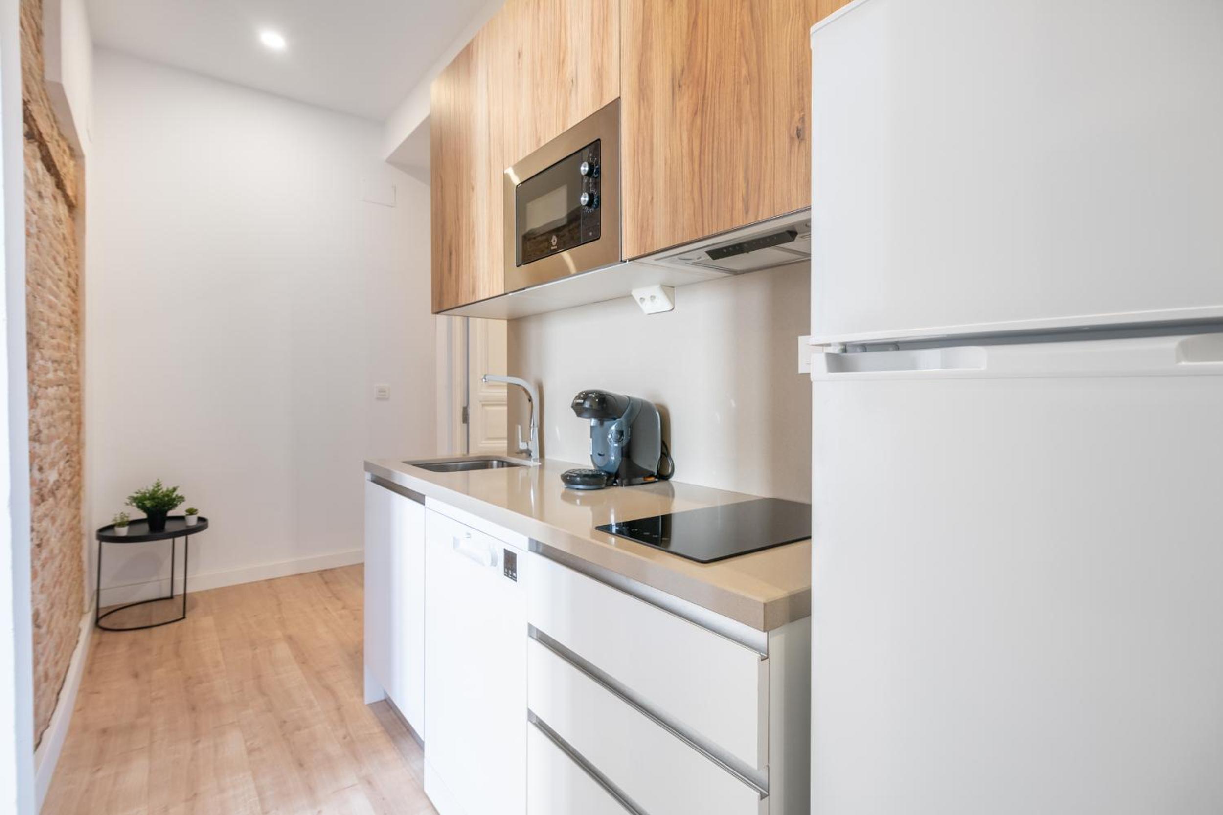Premium Two-Bedroom Apartment - Photo 6
