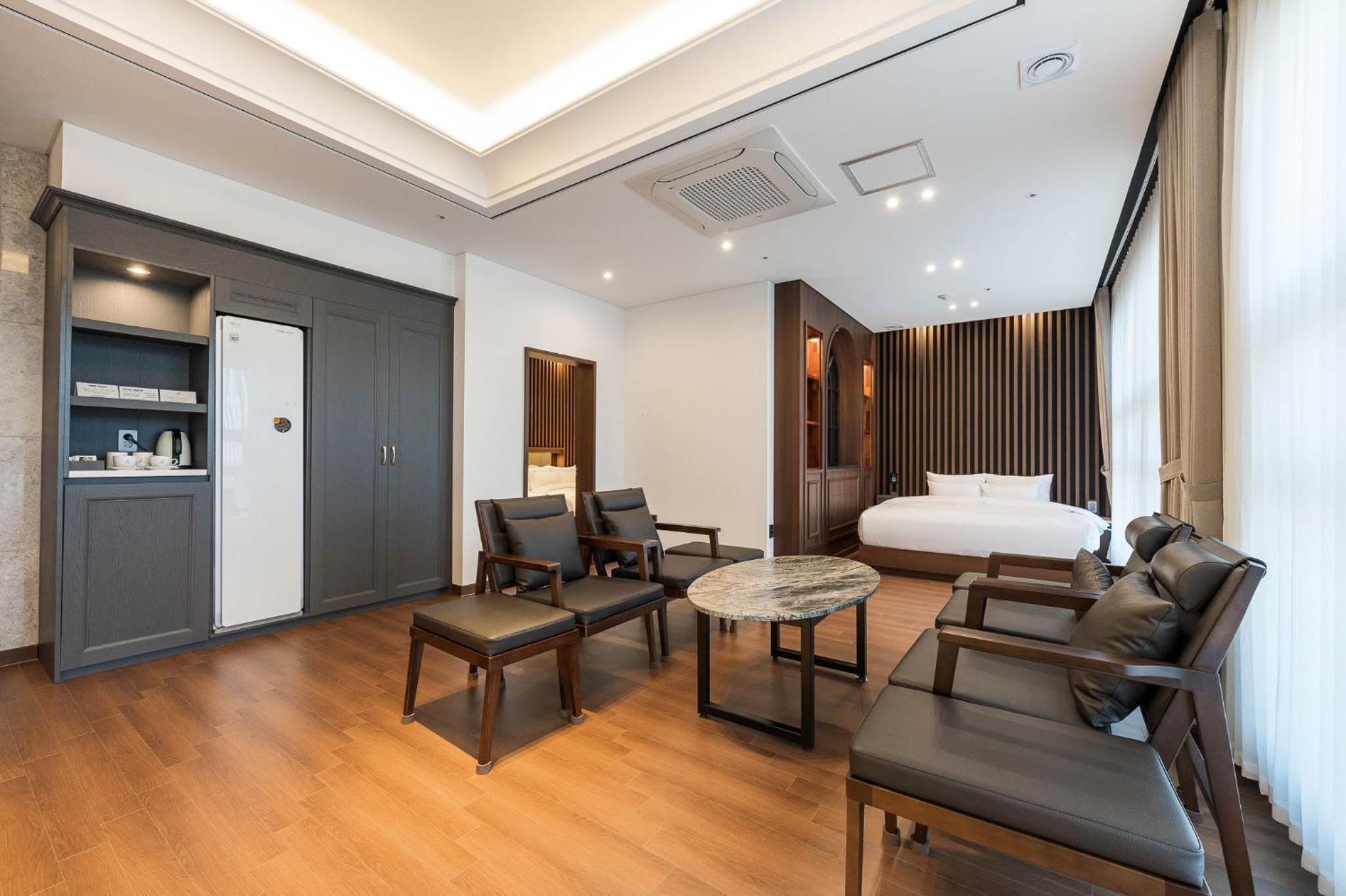 Junior Suite - Photo 7