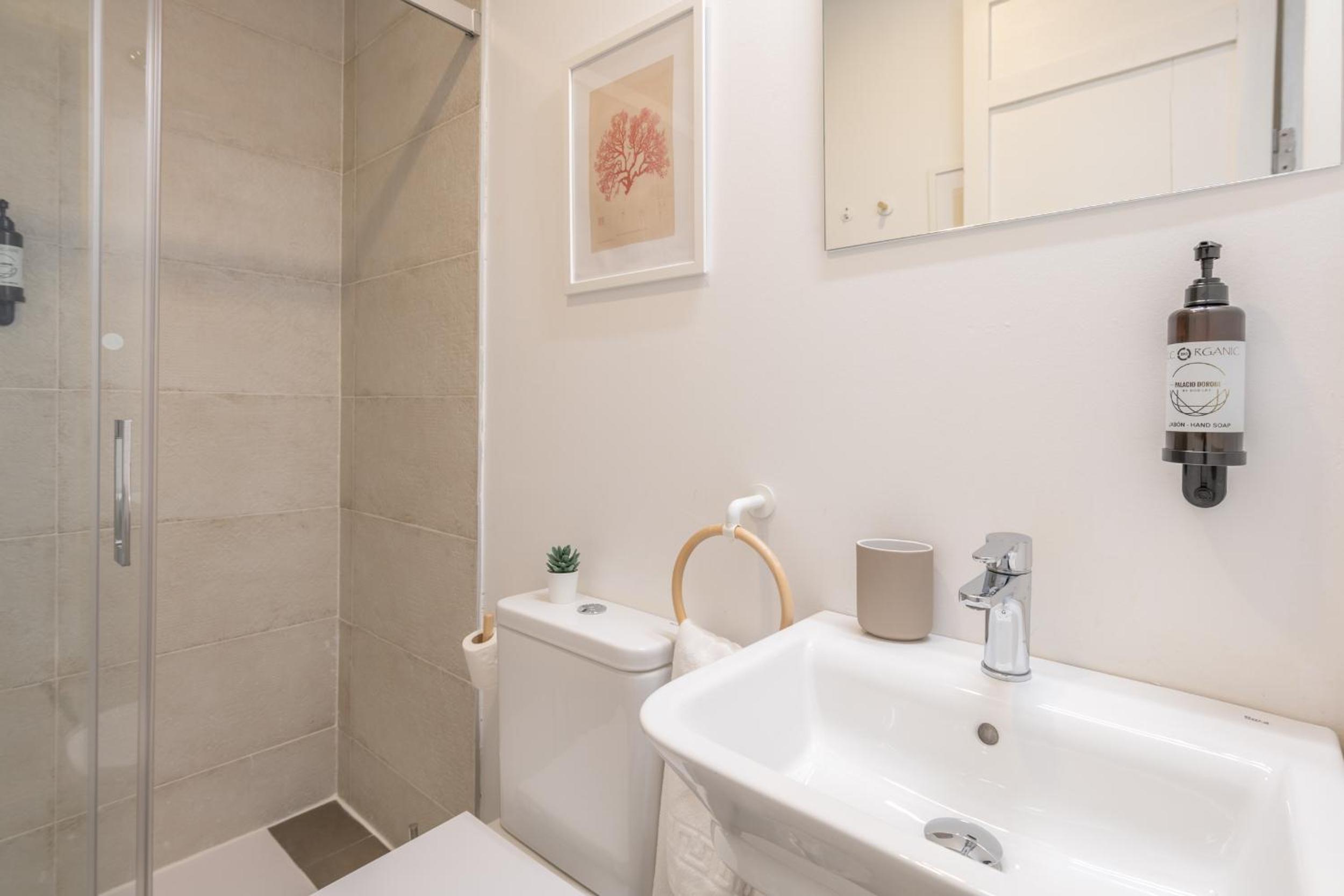 Two-Bedroom Apartment - Photo 3
