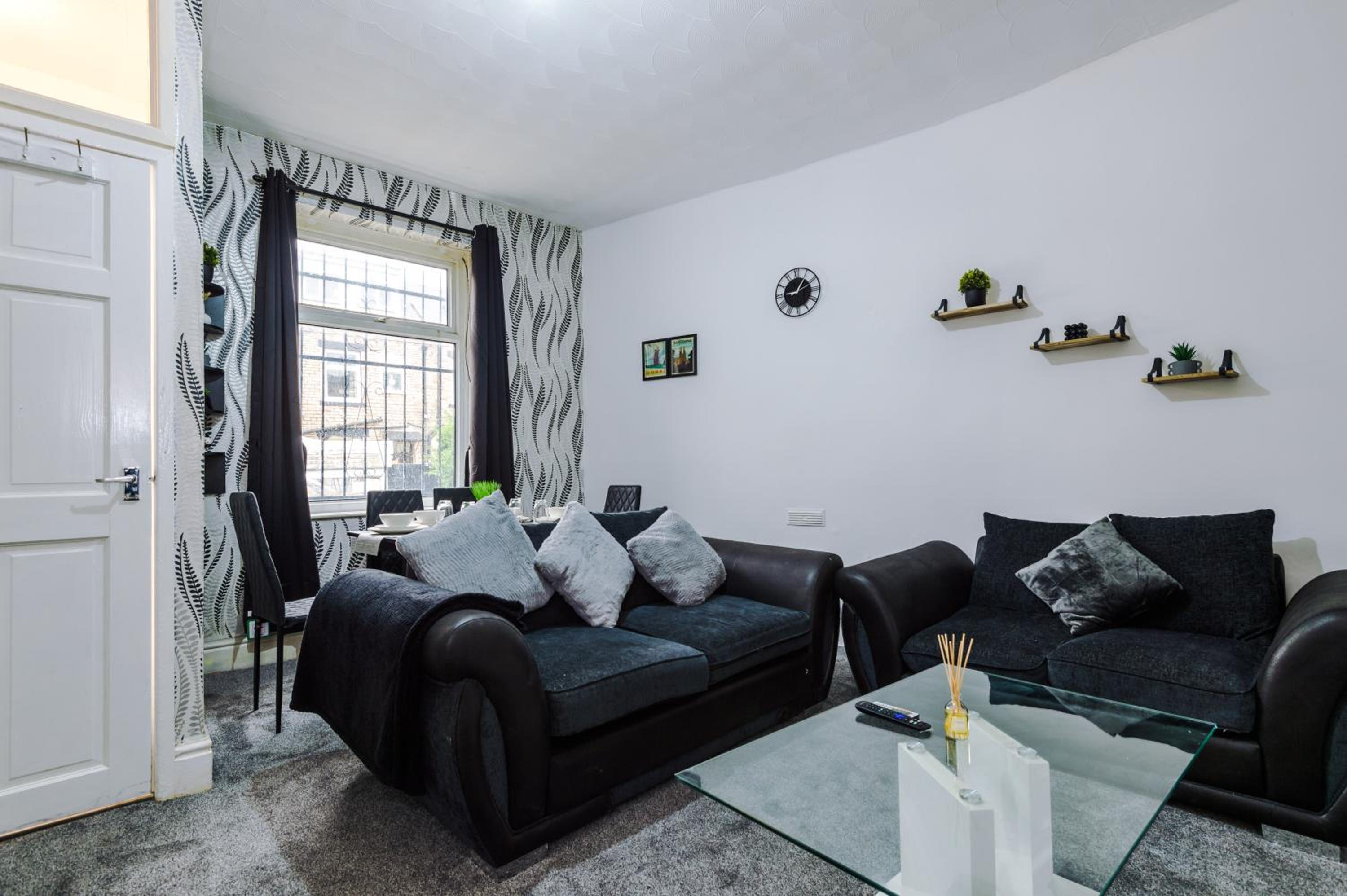 Two-Bedroom House photo 1