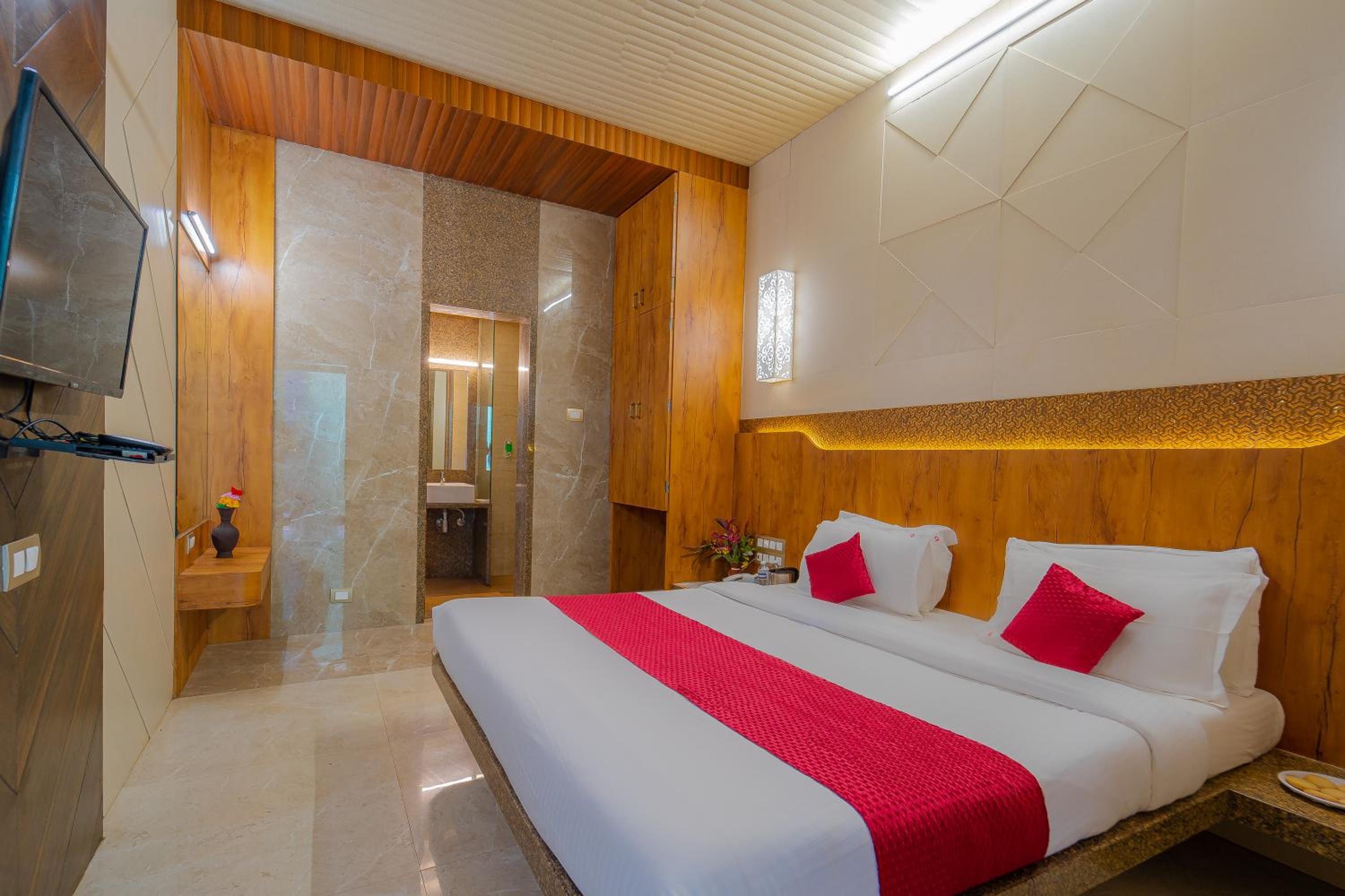 Double Room With Private Bathroom photo 2