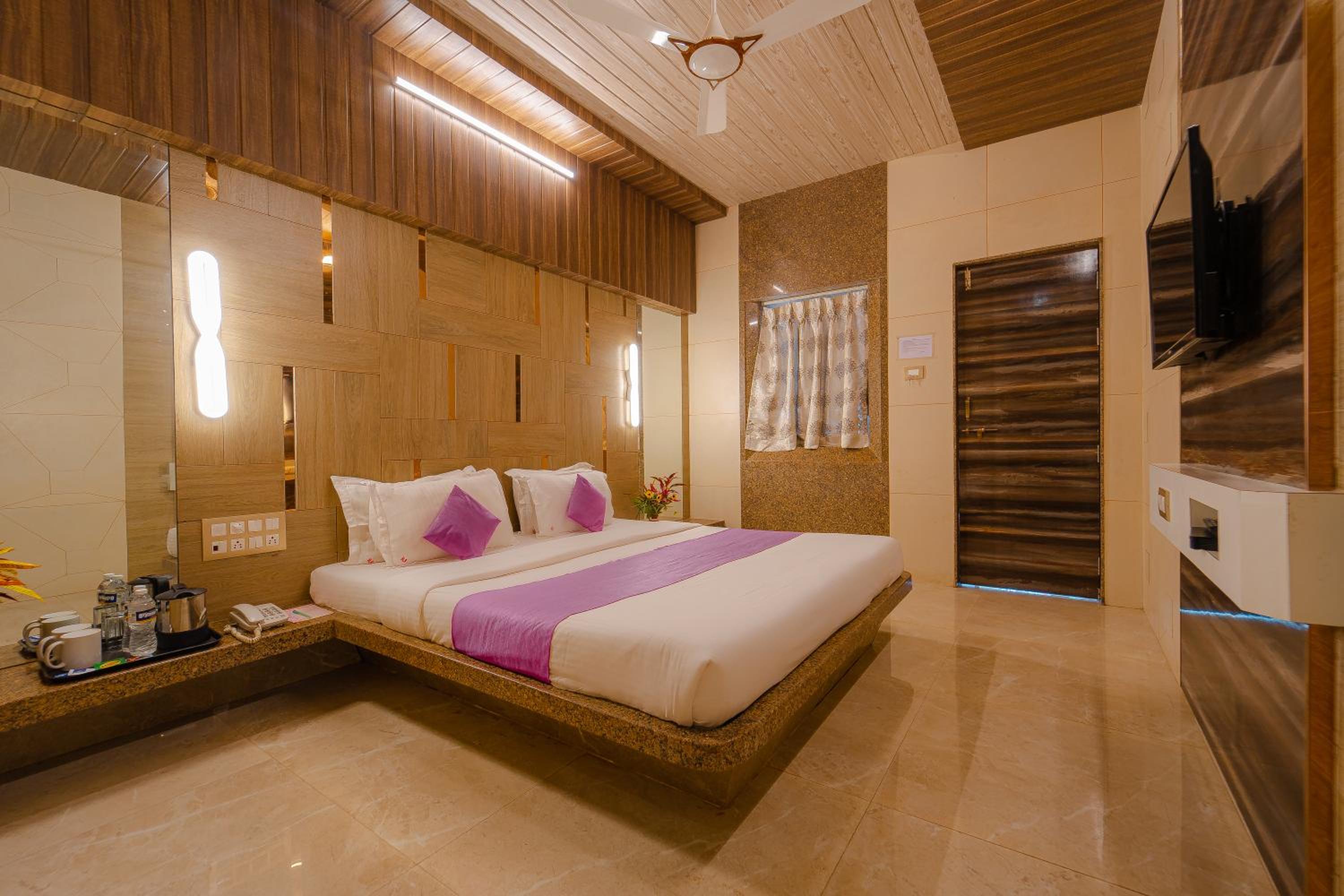 Double Room With Private Bathroom