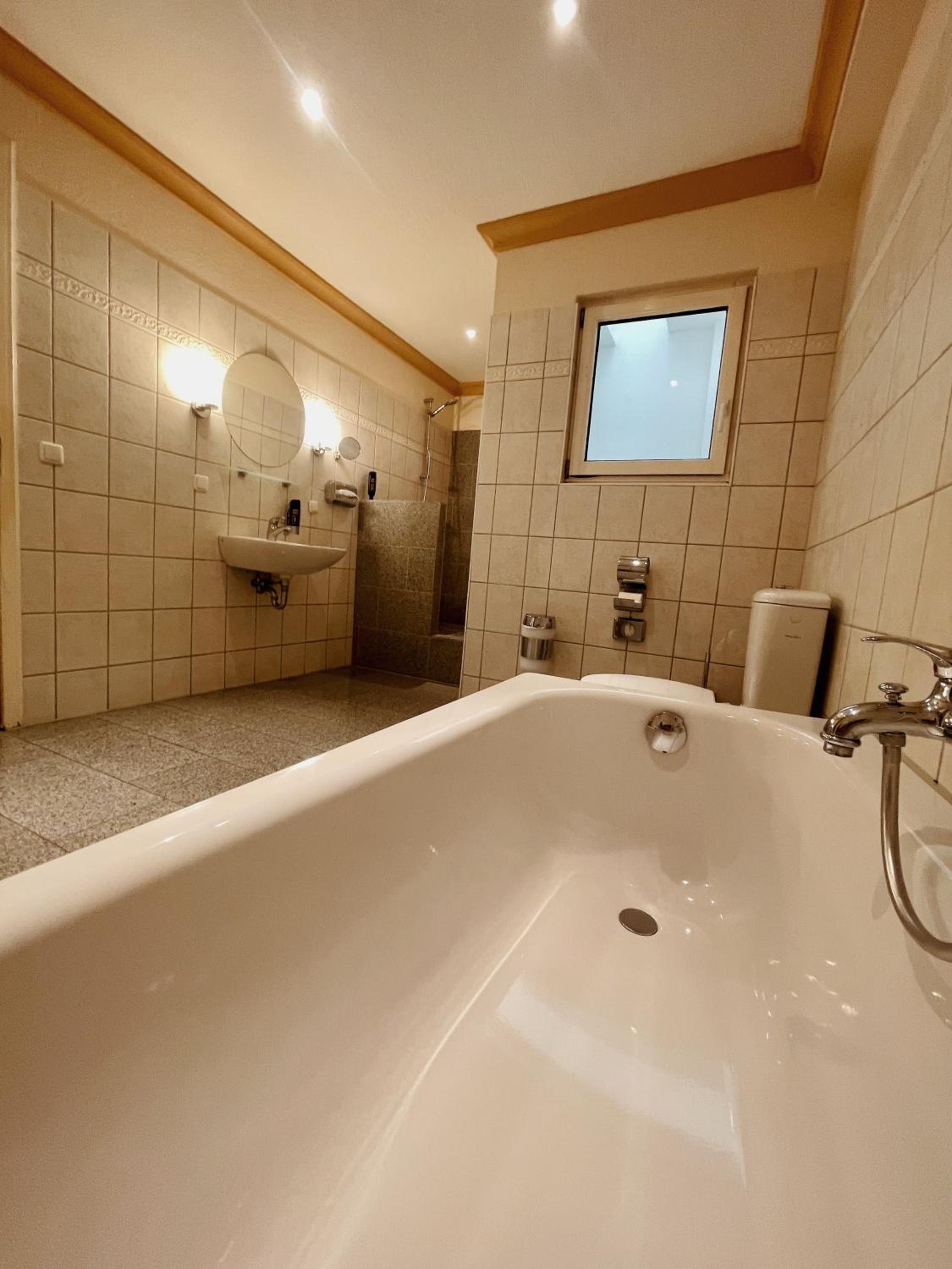Three-Bedroom Apartment - Photo 11
