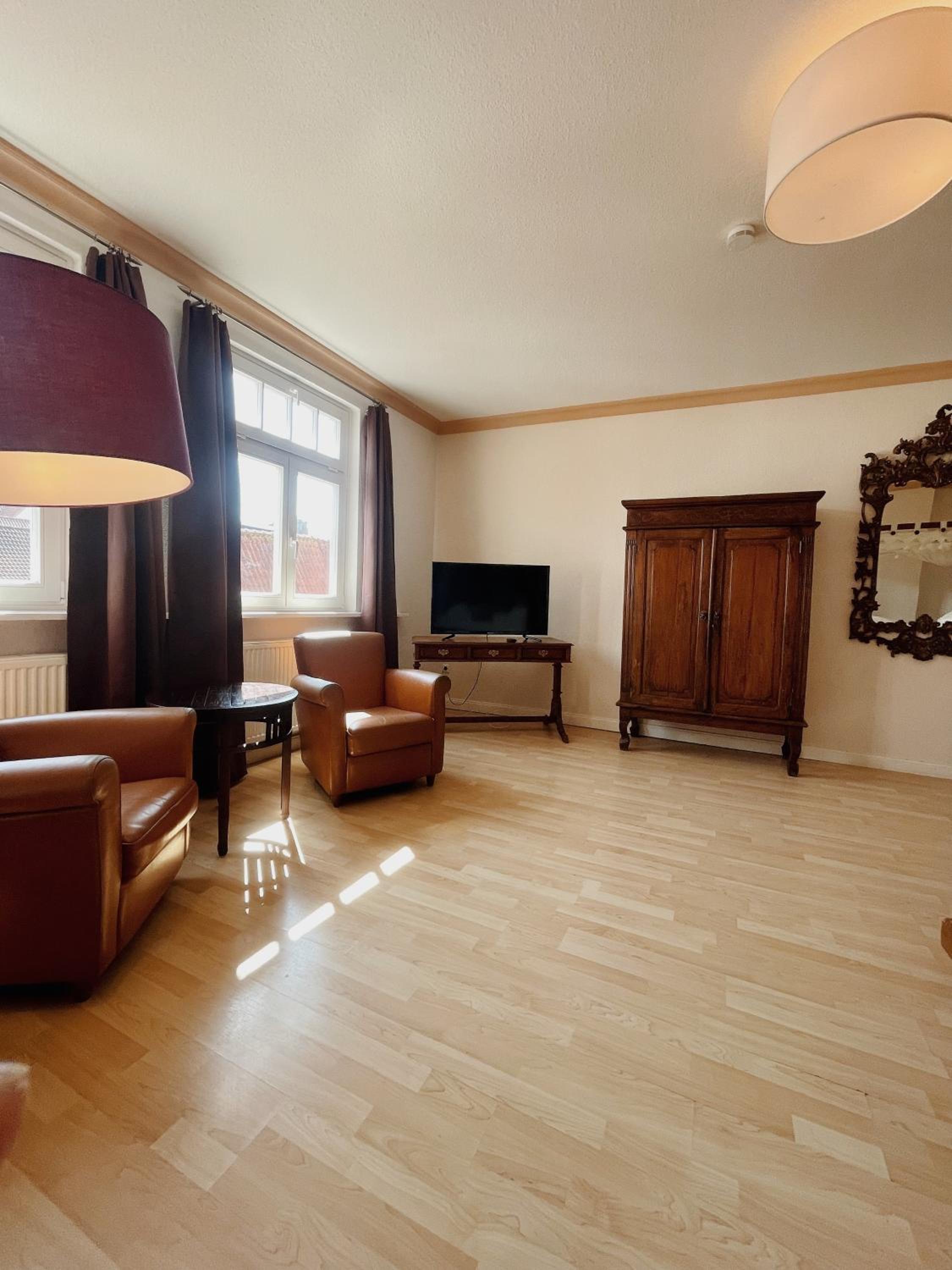 Three-Bedroom Apartment - Photo 16