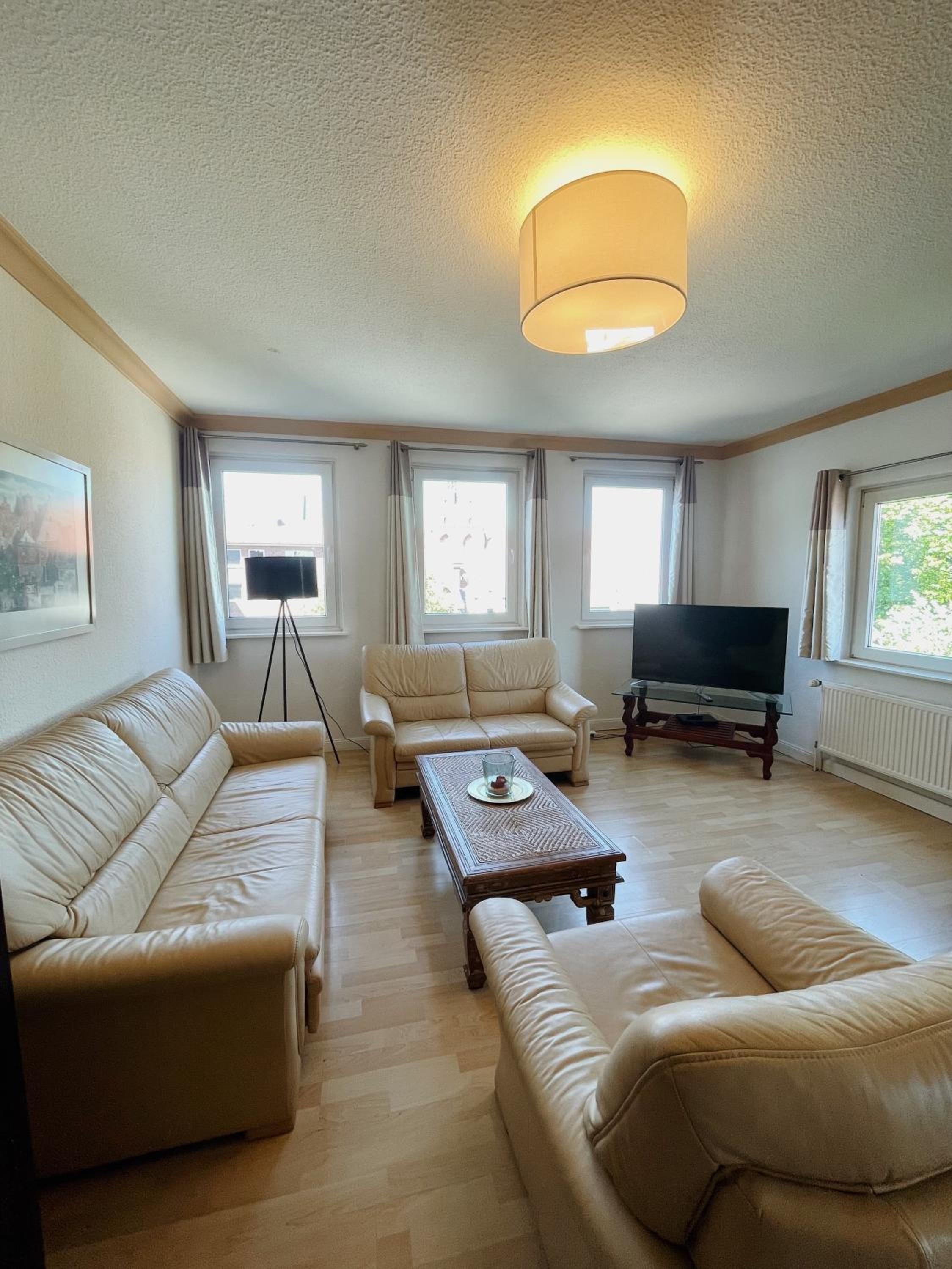 Three-Bedroom Apartment - Photo 14