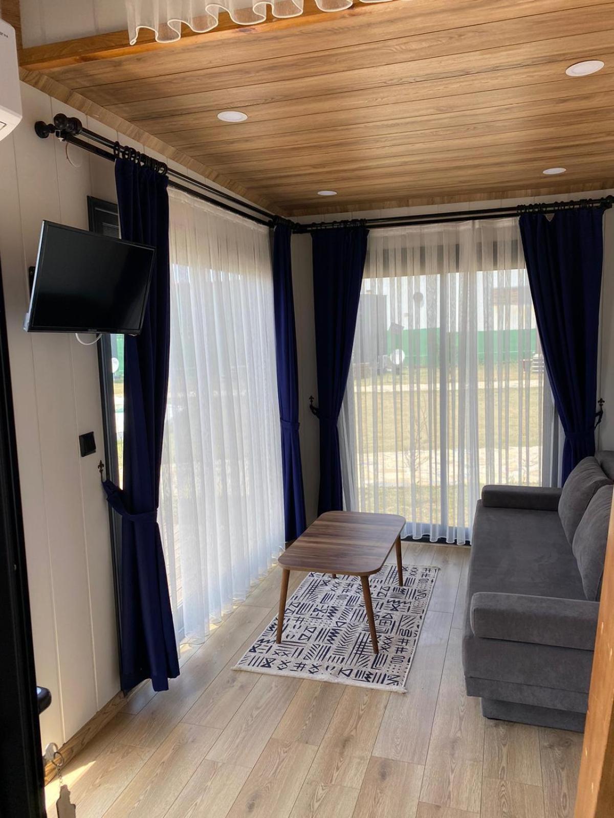 Deluxe Suite photo 1
