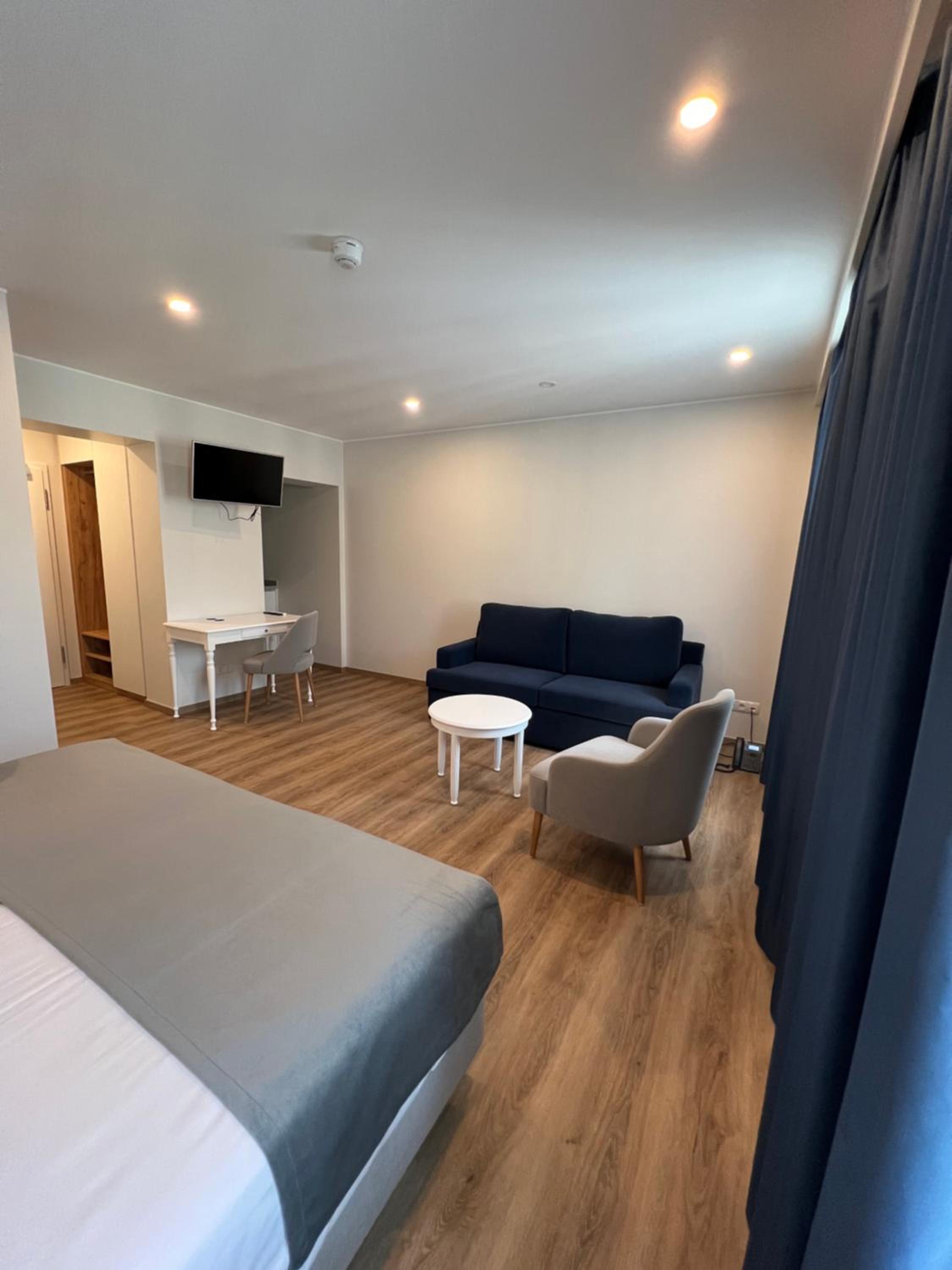 Double Room with Balcony photo 3