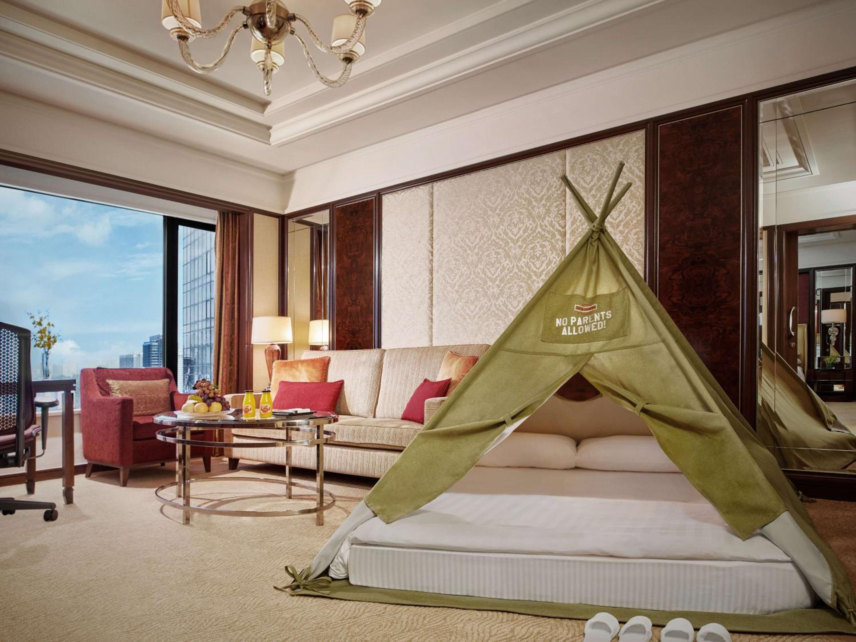 Family Executive King