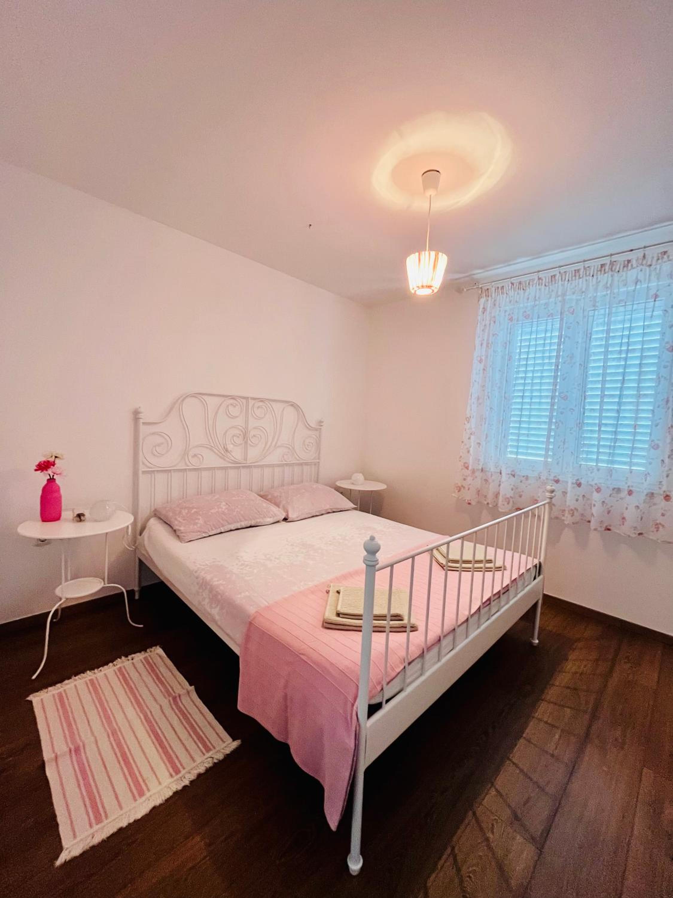 Two-Bedroom Apartment with Terrace photo 3