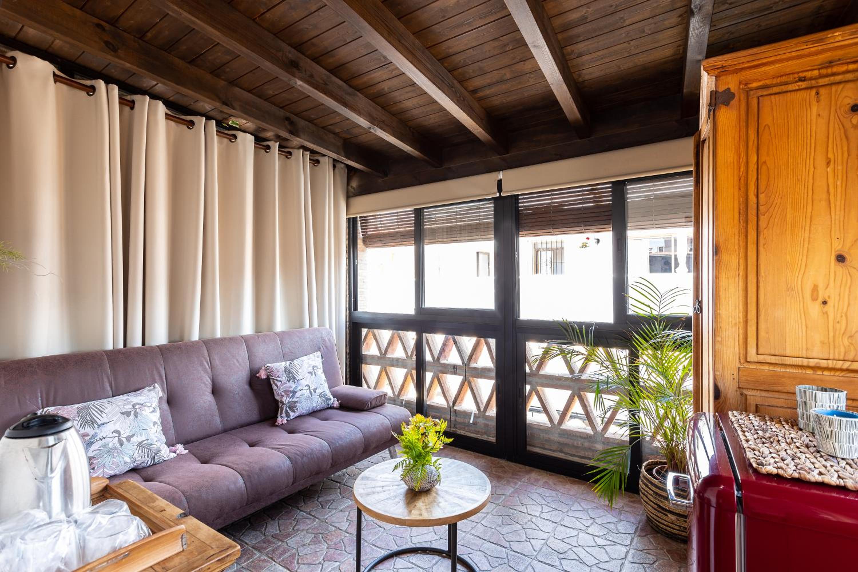 Double Room with Terrace - Photo 2