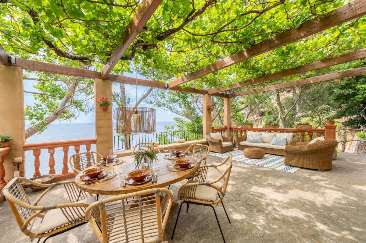 Villa photo 3