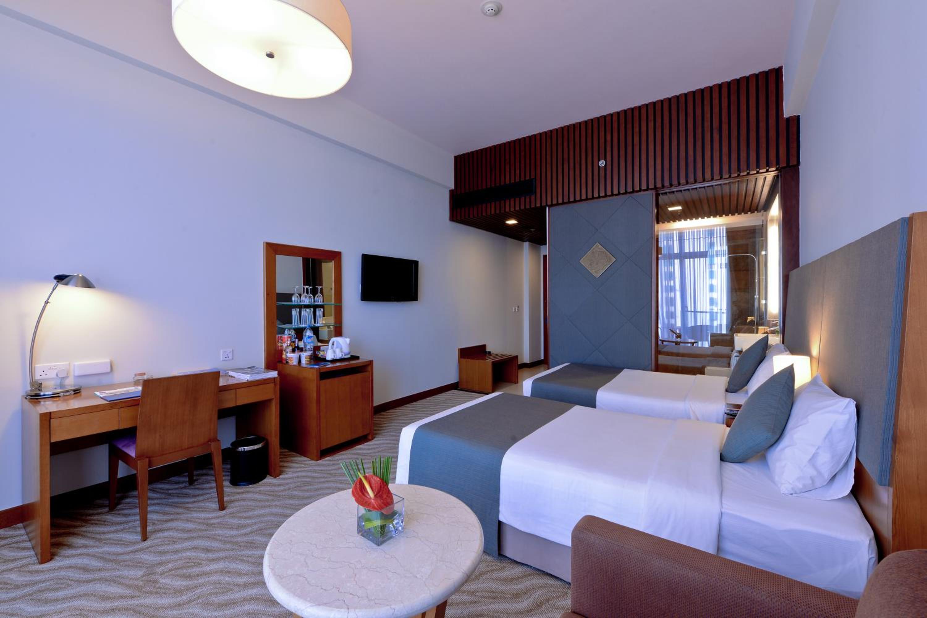 Standard Twin Room - Photo 8