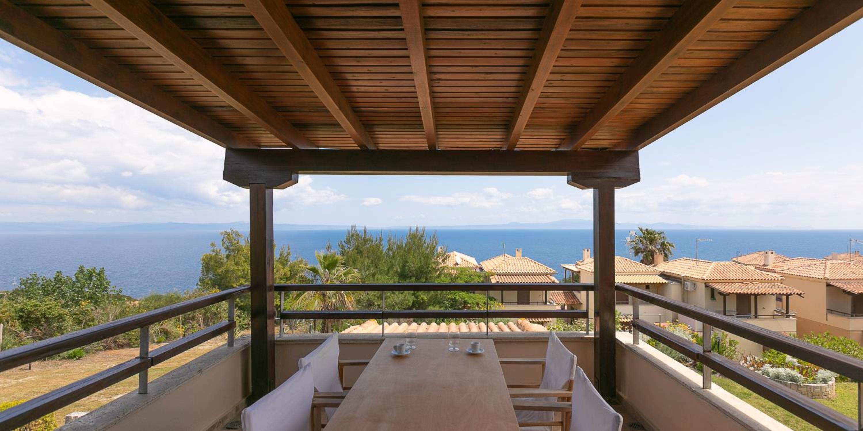 Three-Bedroom Villa photo 2