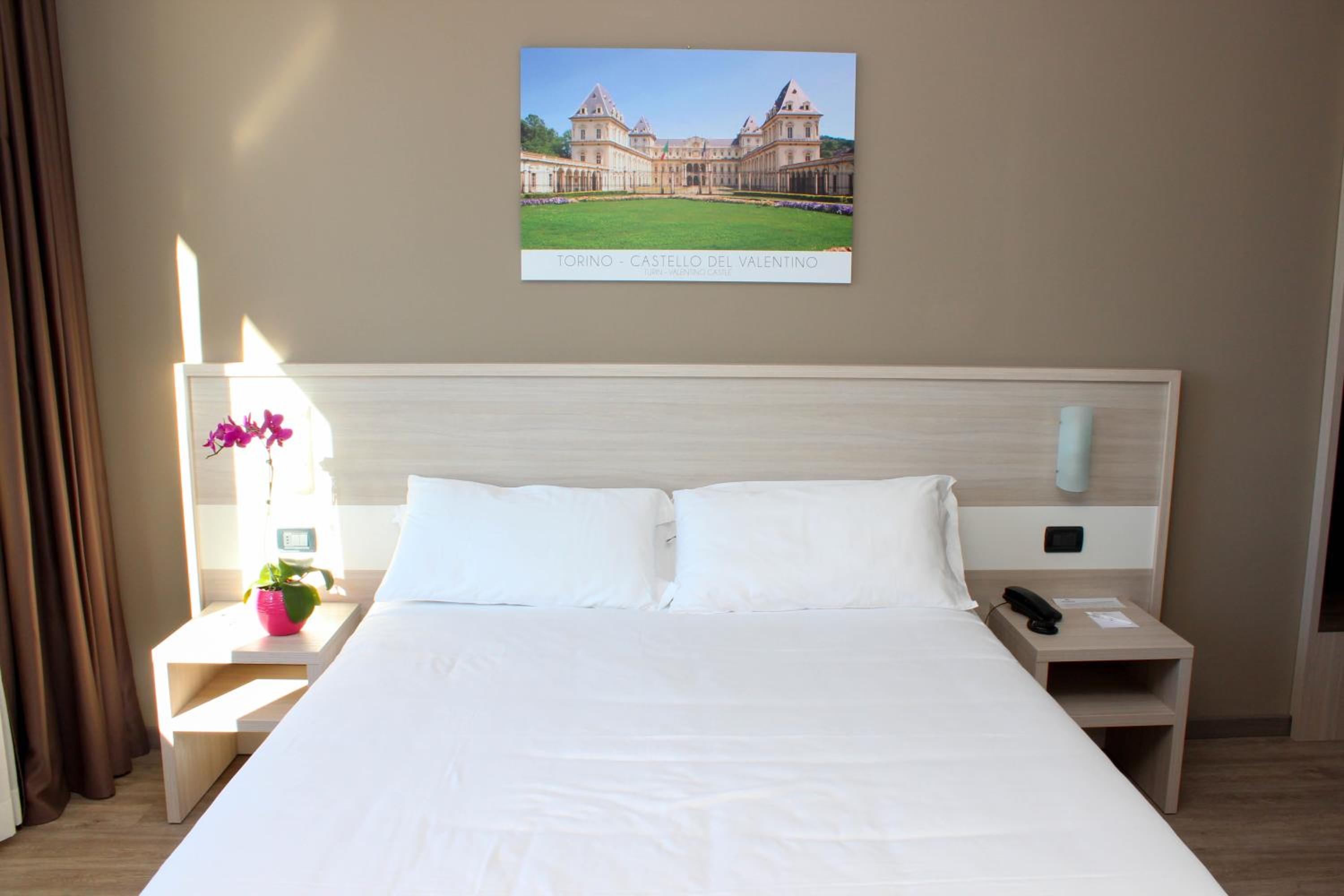 Double Room - Photo 2