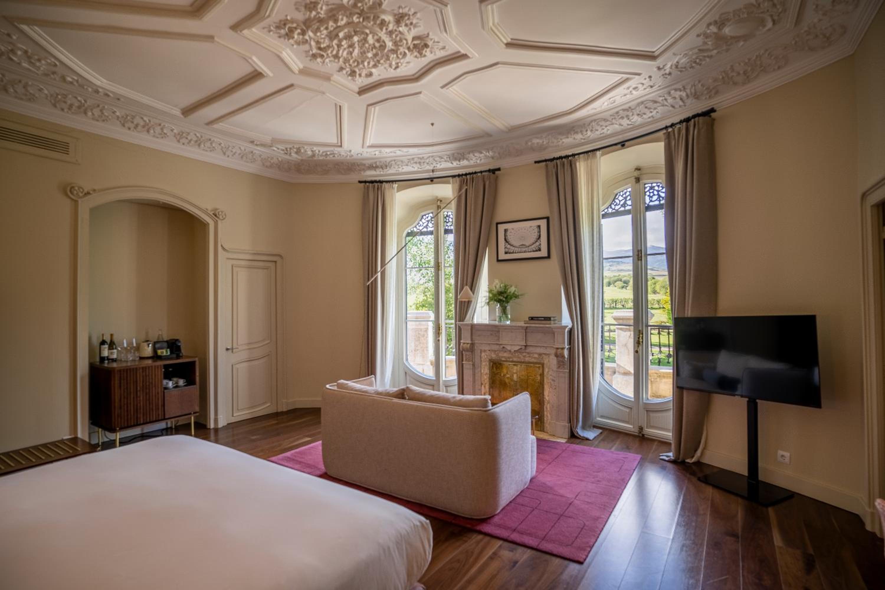 Suite Suite
