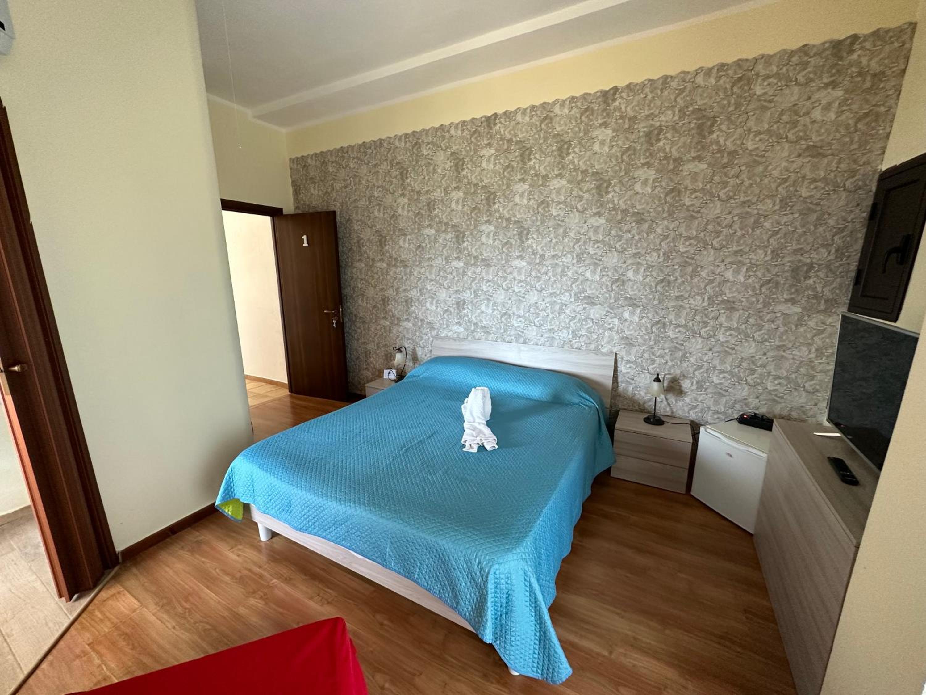 Double Room with Private Bathroom photo 1