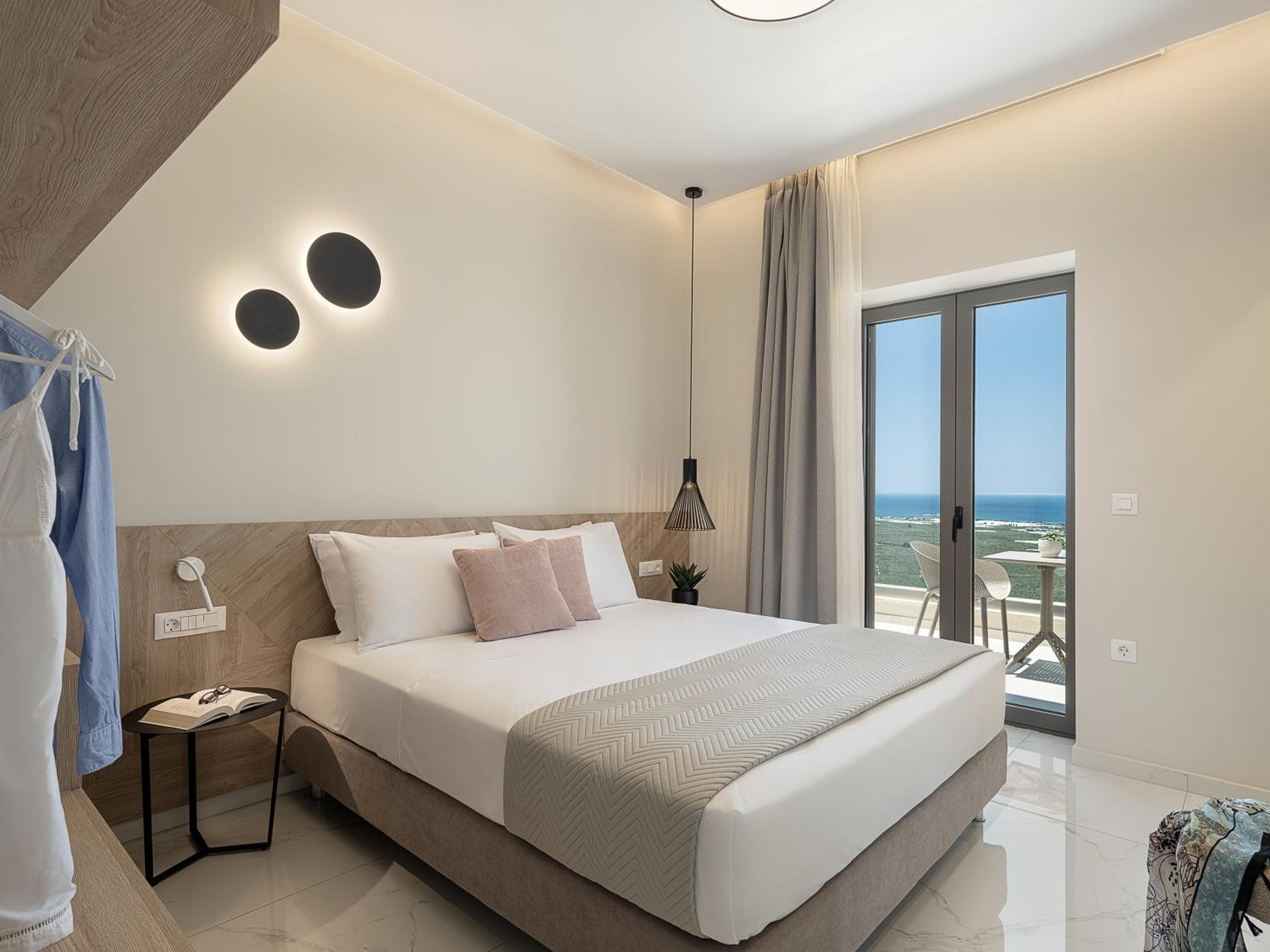 Three-Bedroom Villa with Private Pool & Sea View