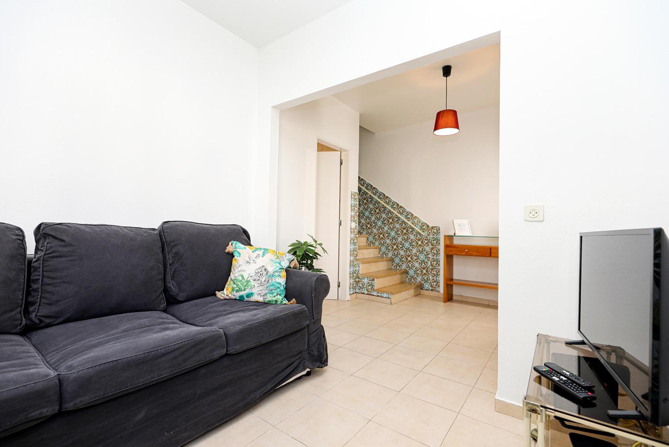 Three-Bedroom Apartment - Photo 2