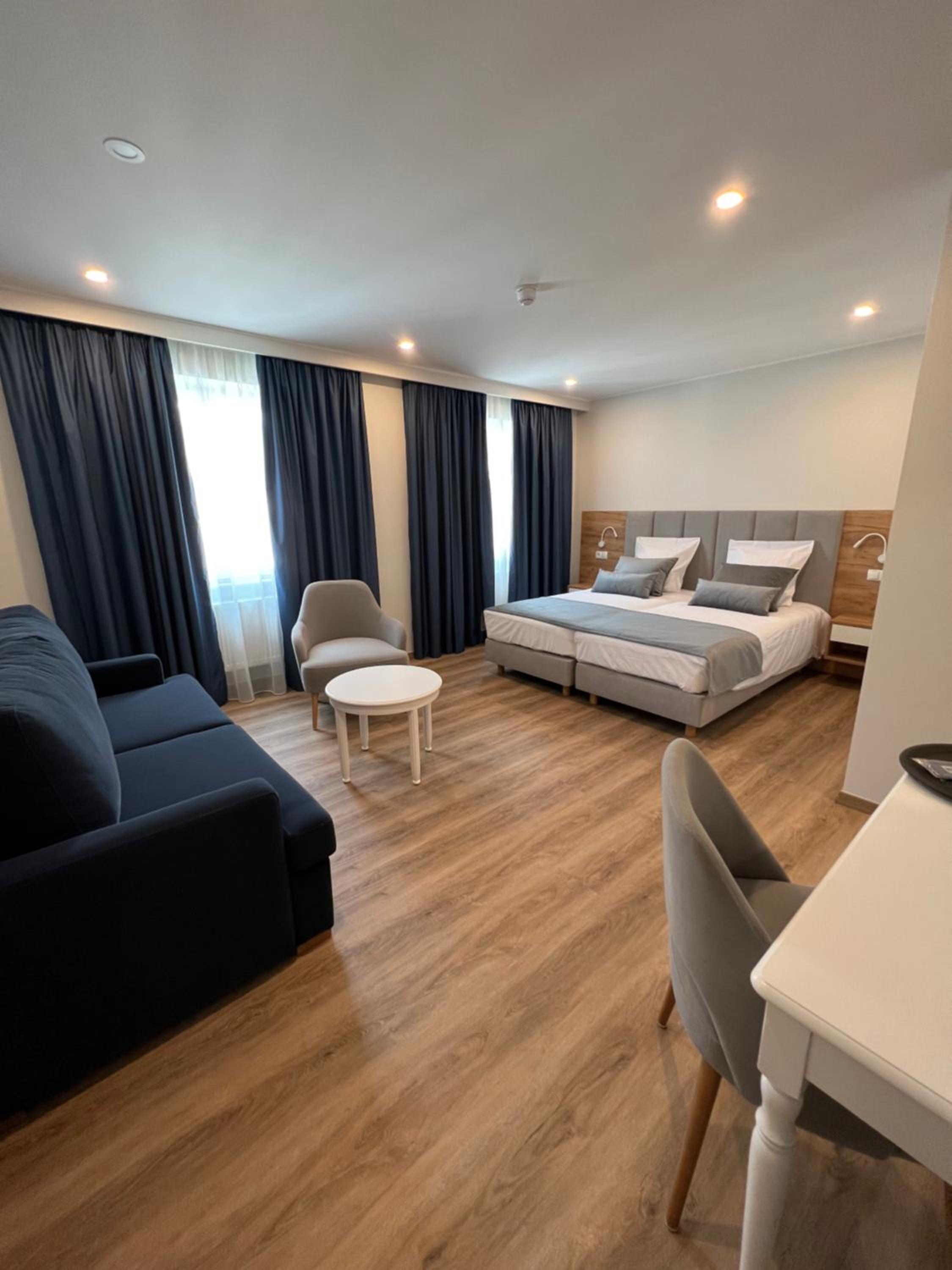 Standard Double or Twin Room photo 1