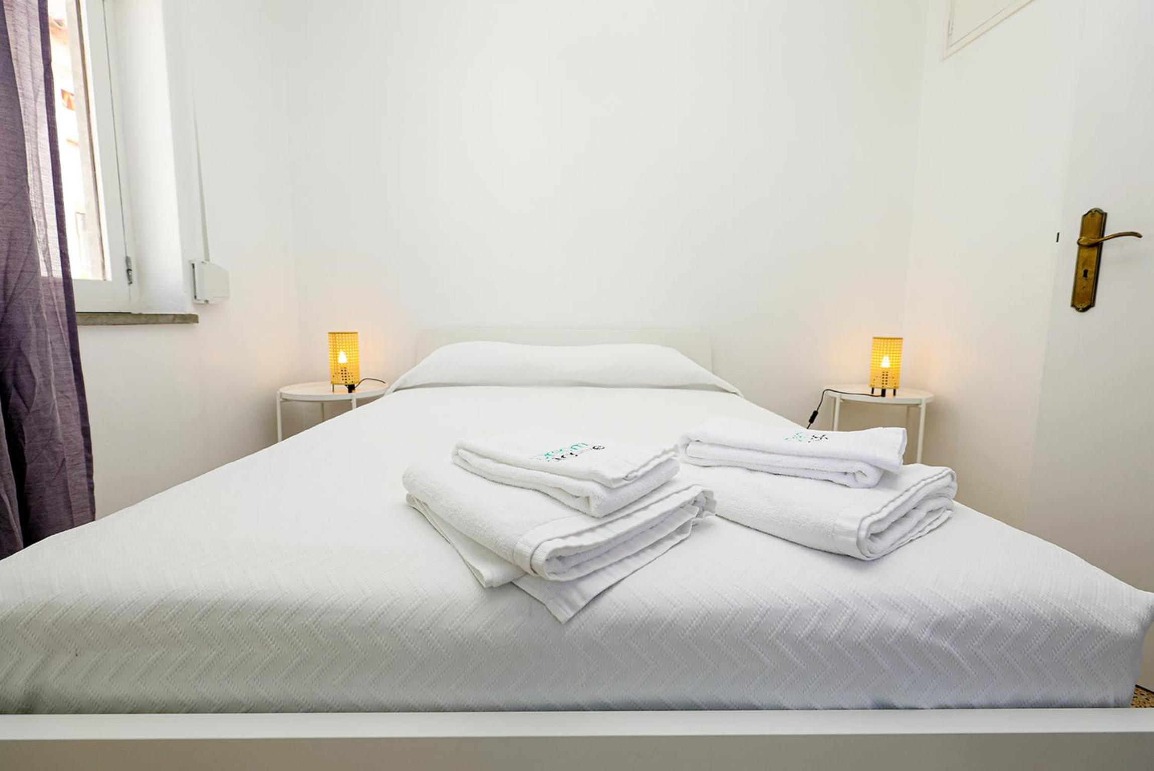 Three-Bedroom Apartment - Photo 21