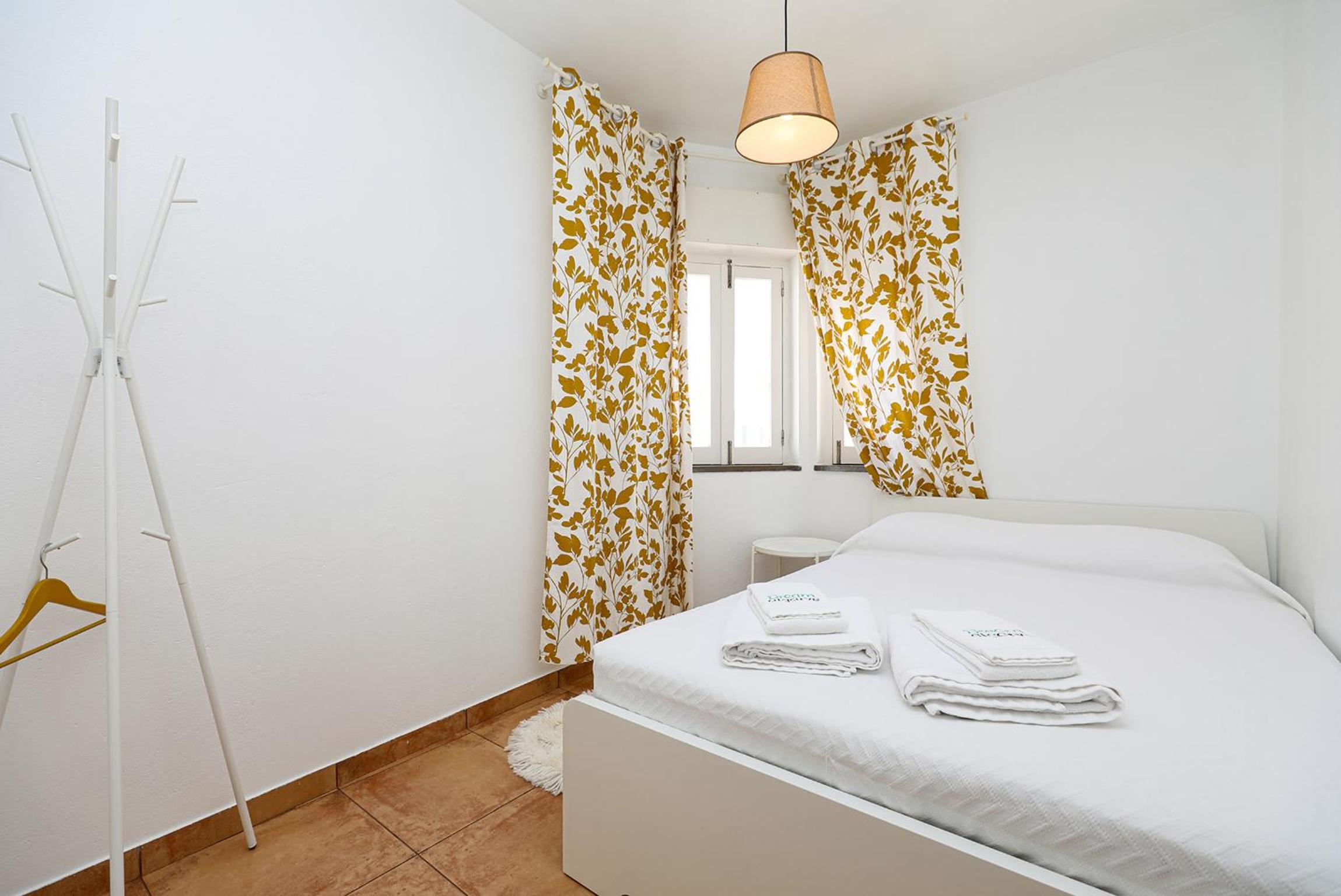 Three-Bedroom Apartment - Photo 26