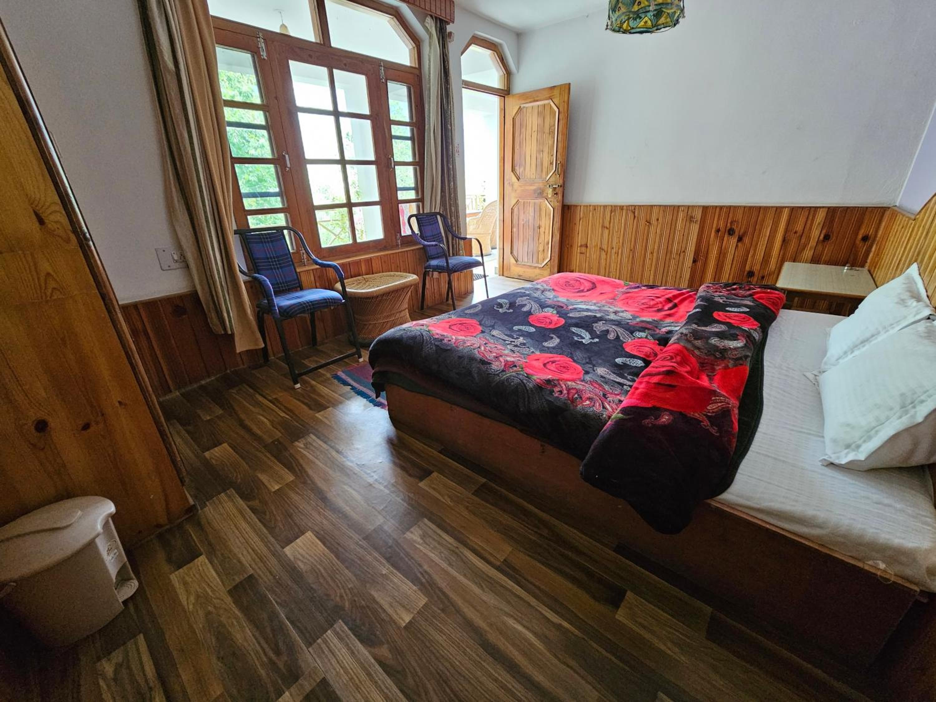 Budget Double or Twin Room - Photo 11