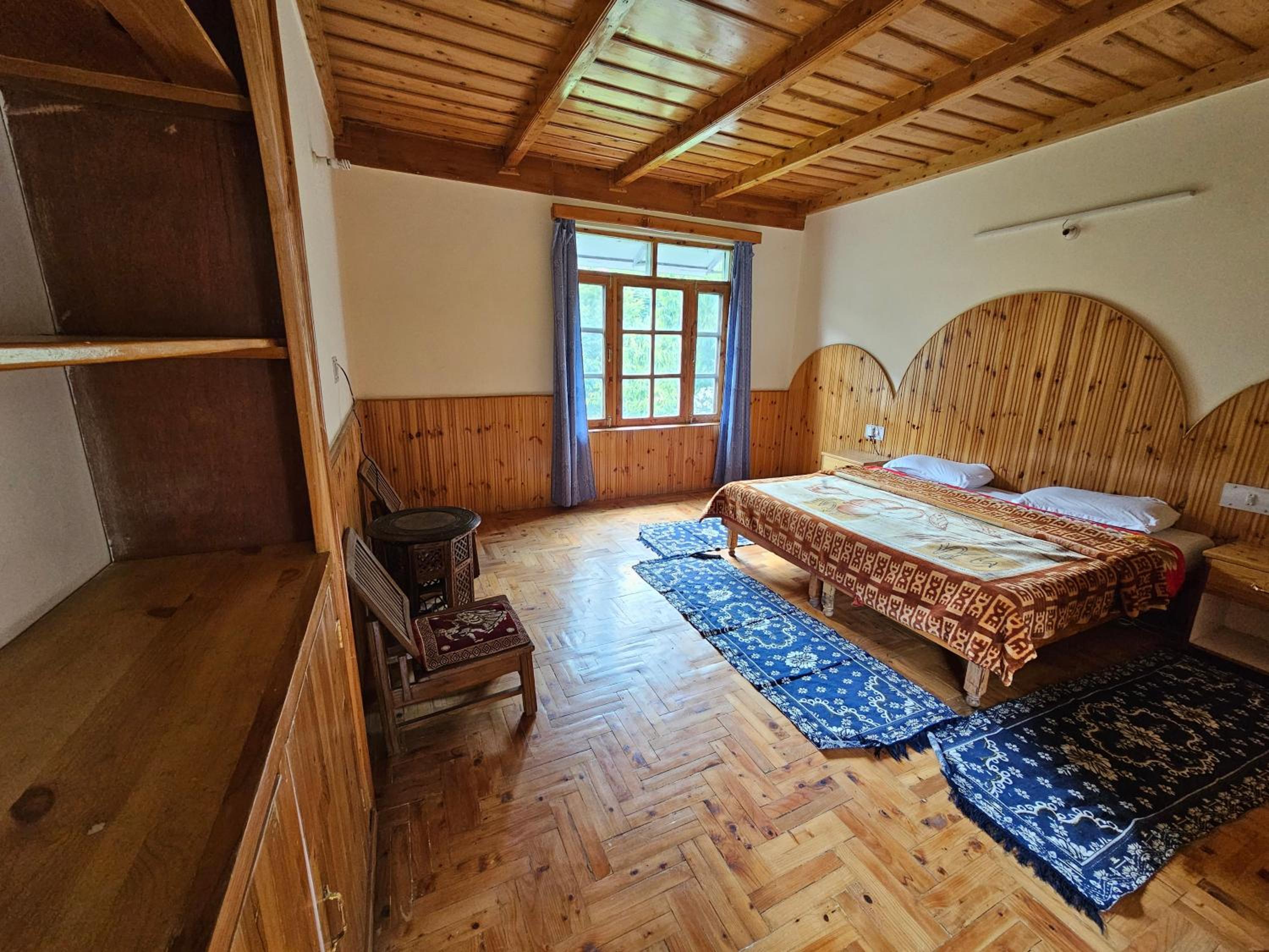 Two-Bedroom Suite - Photo 8