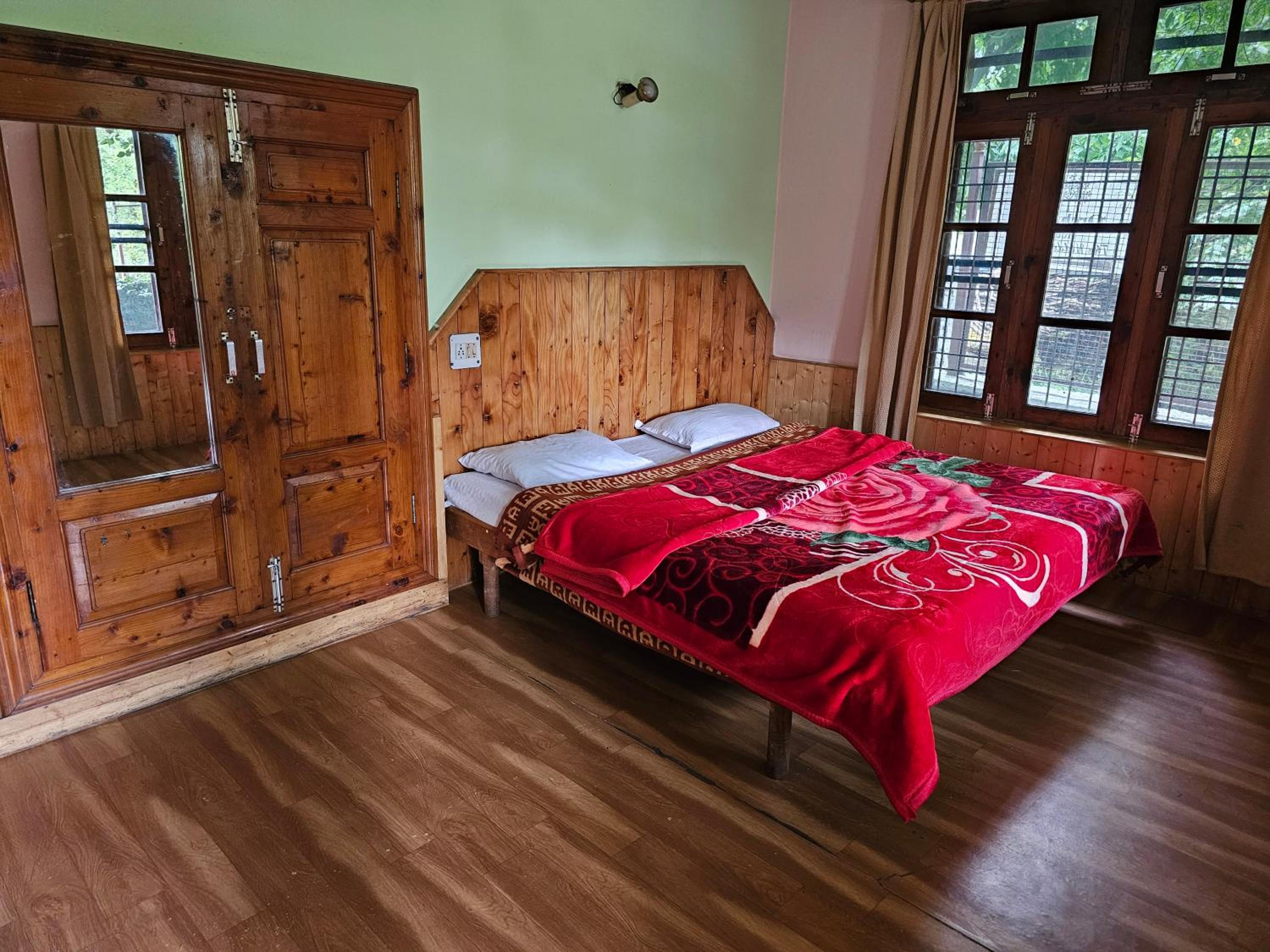 Budget Double or Twin Room - Photo 5