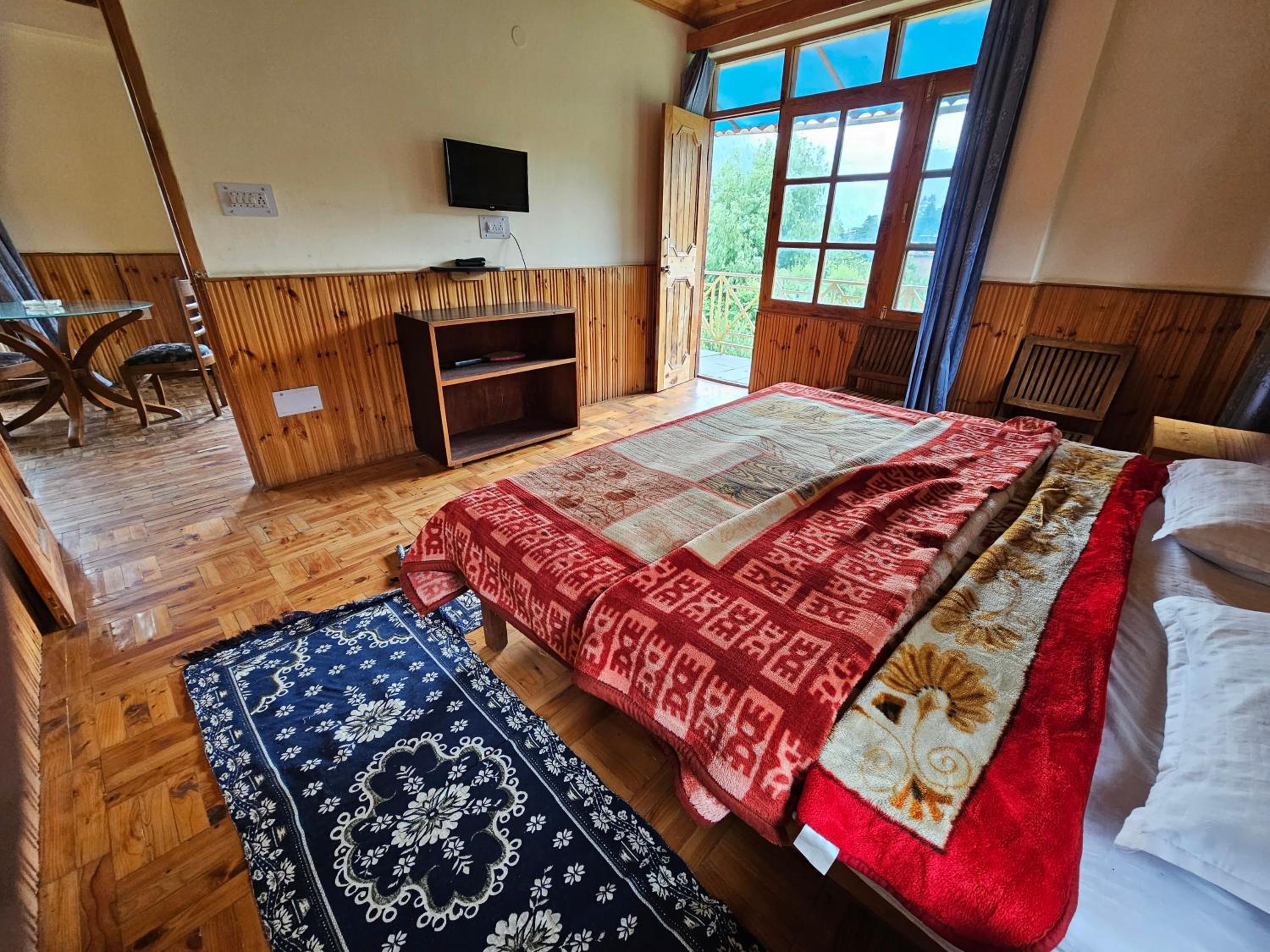 Two-Bedroom Suite - Photo 19