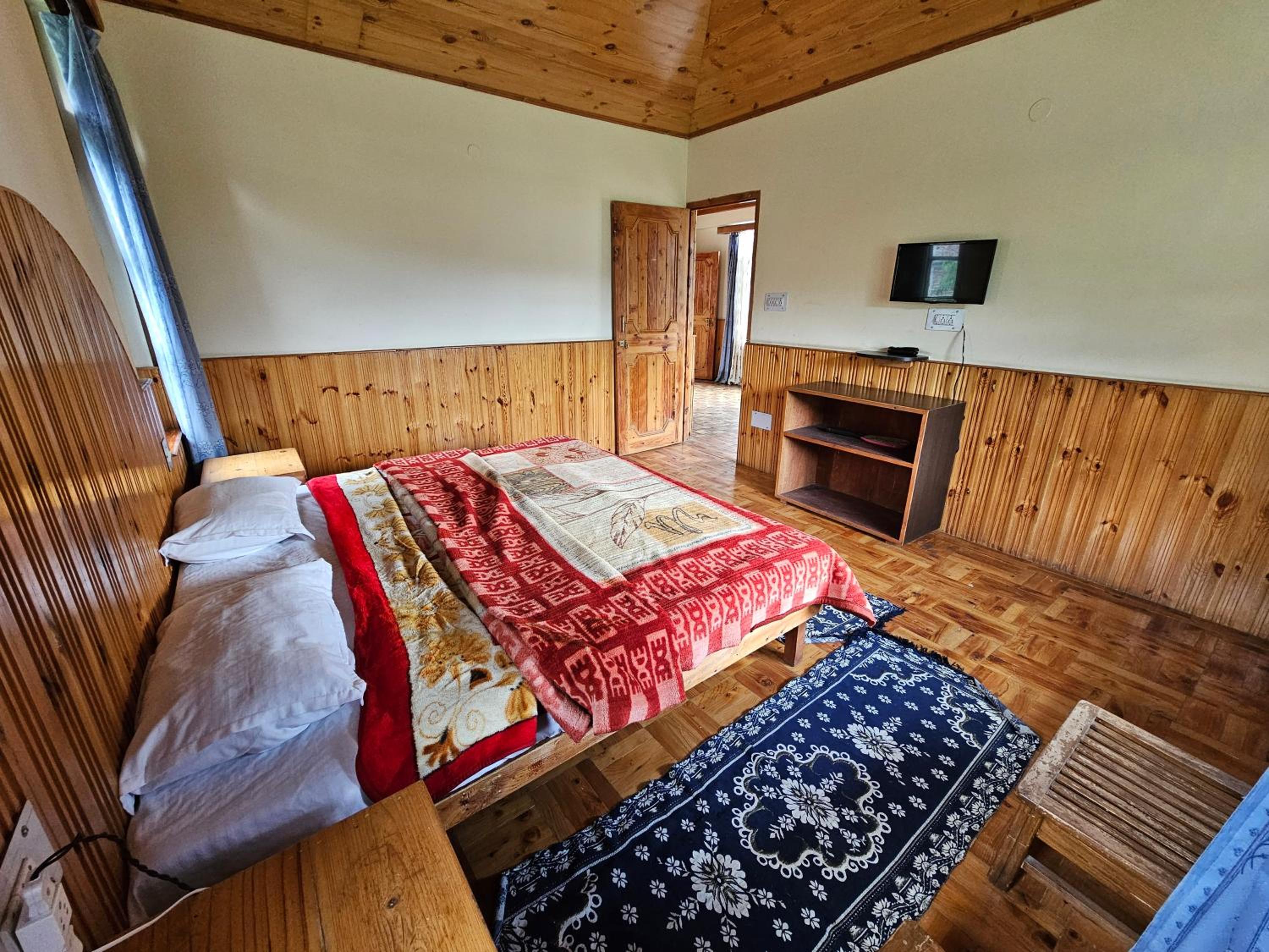 Two-Bedroom Suite - Photo 17