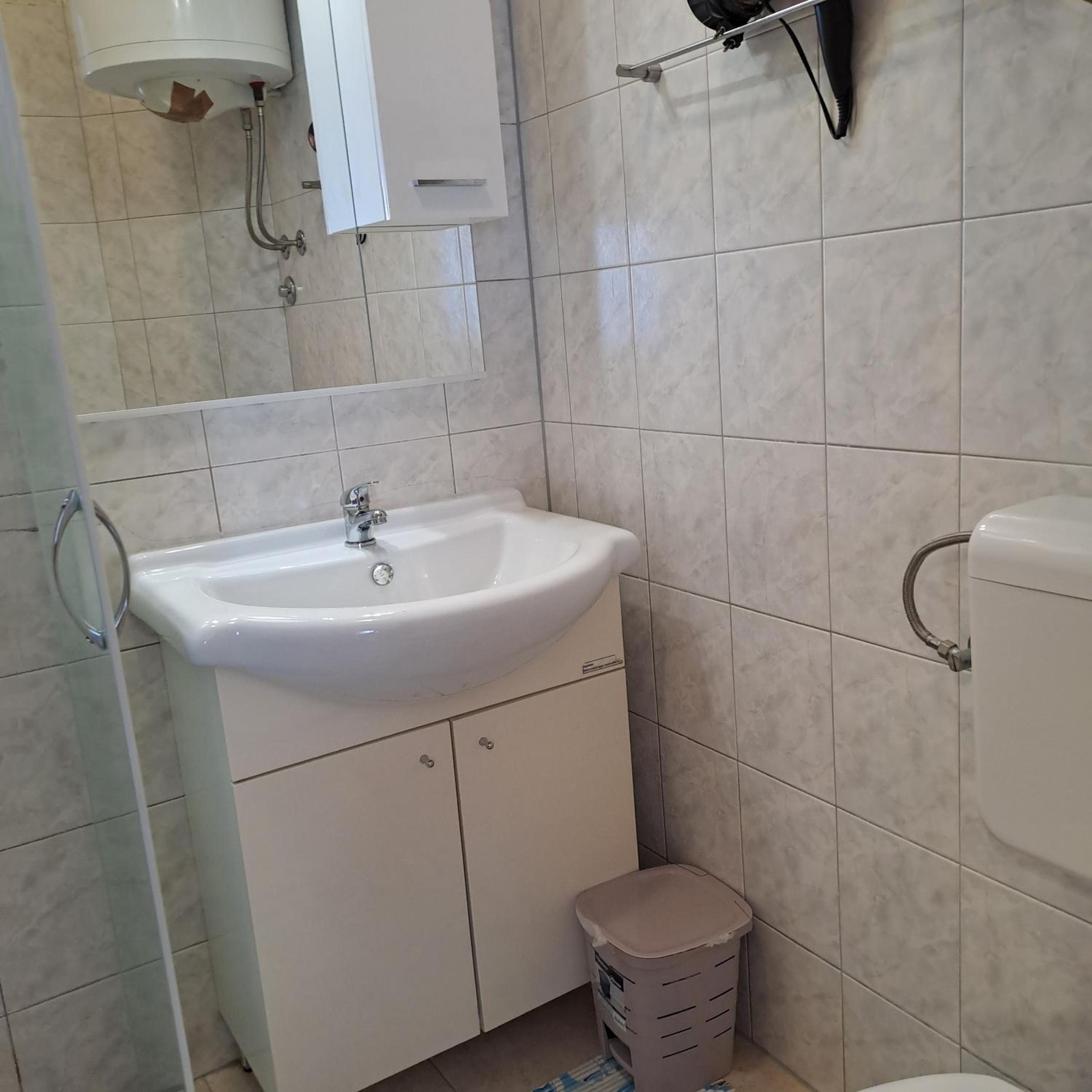Apartment with Terrace - Photo 41