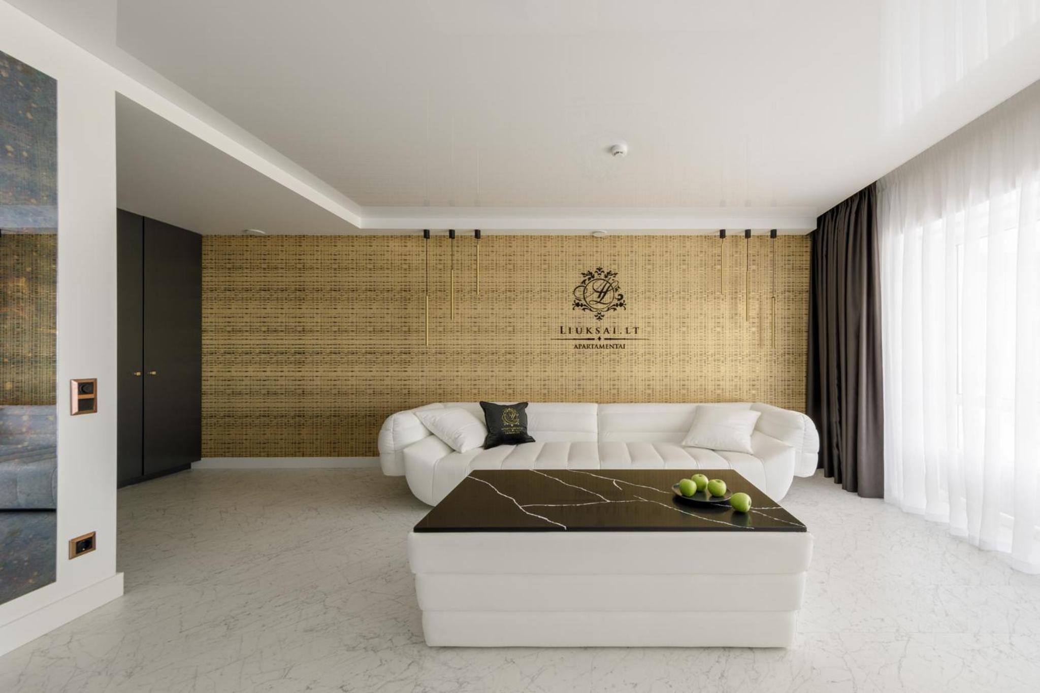 One-Bedroom Apartment - Photo 12