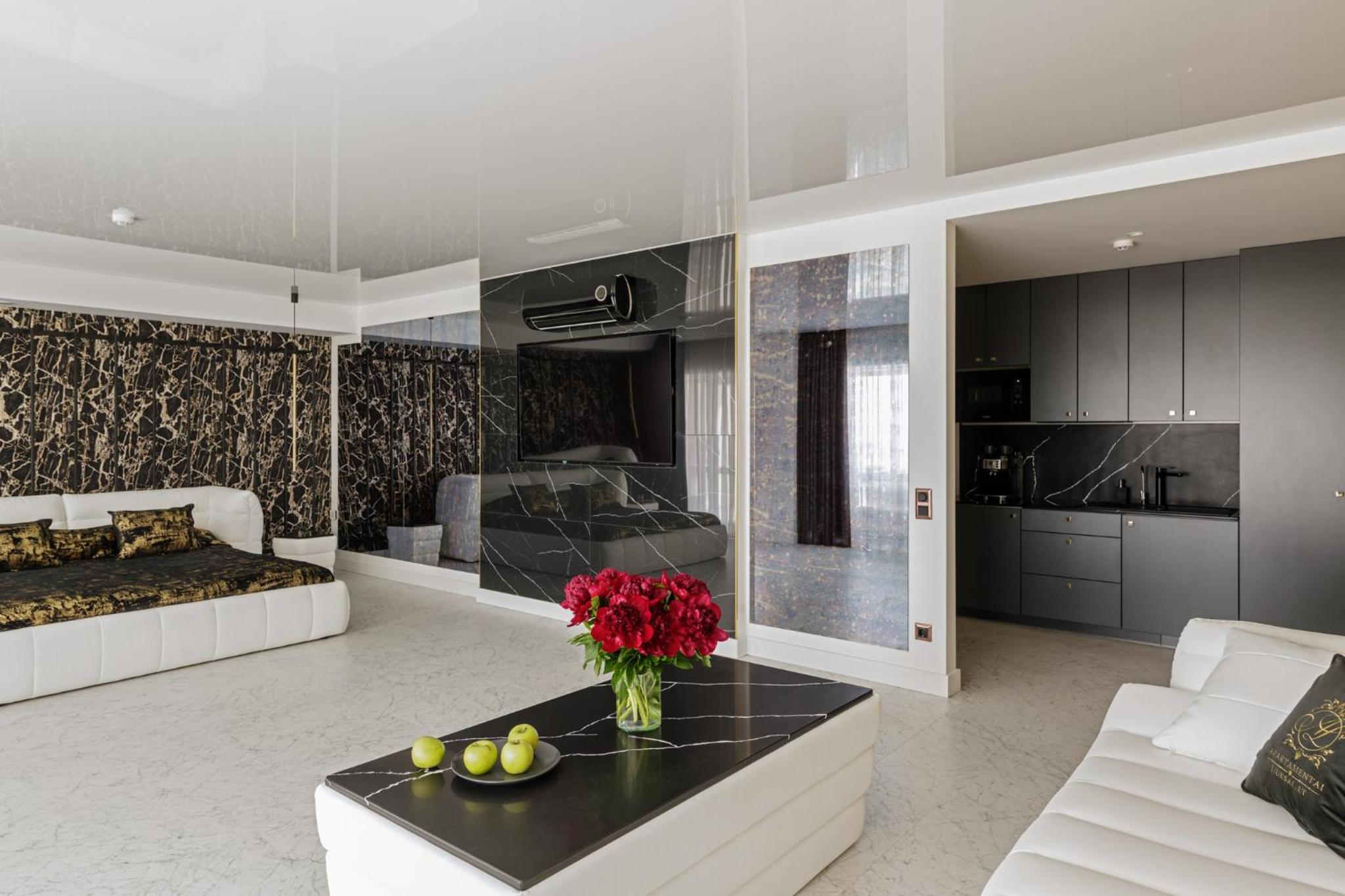 One-Bedroom Apartment - Photo 13