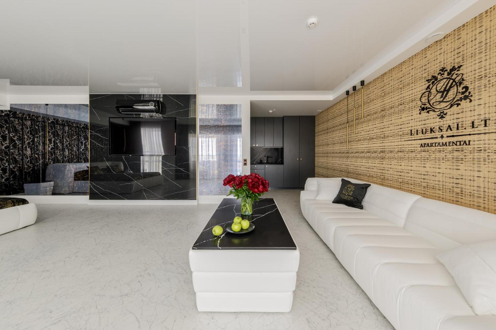 One-Bedroom Apartment - Photo 16