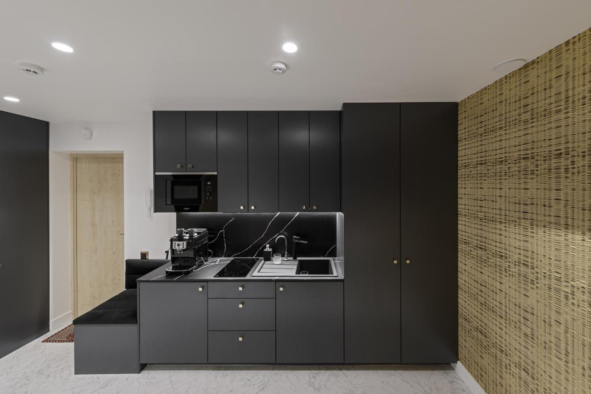 One-Bedroom Apartment - Photo 24
