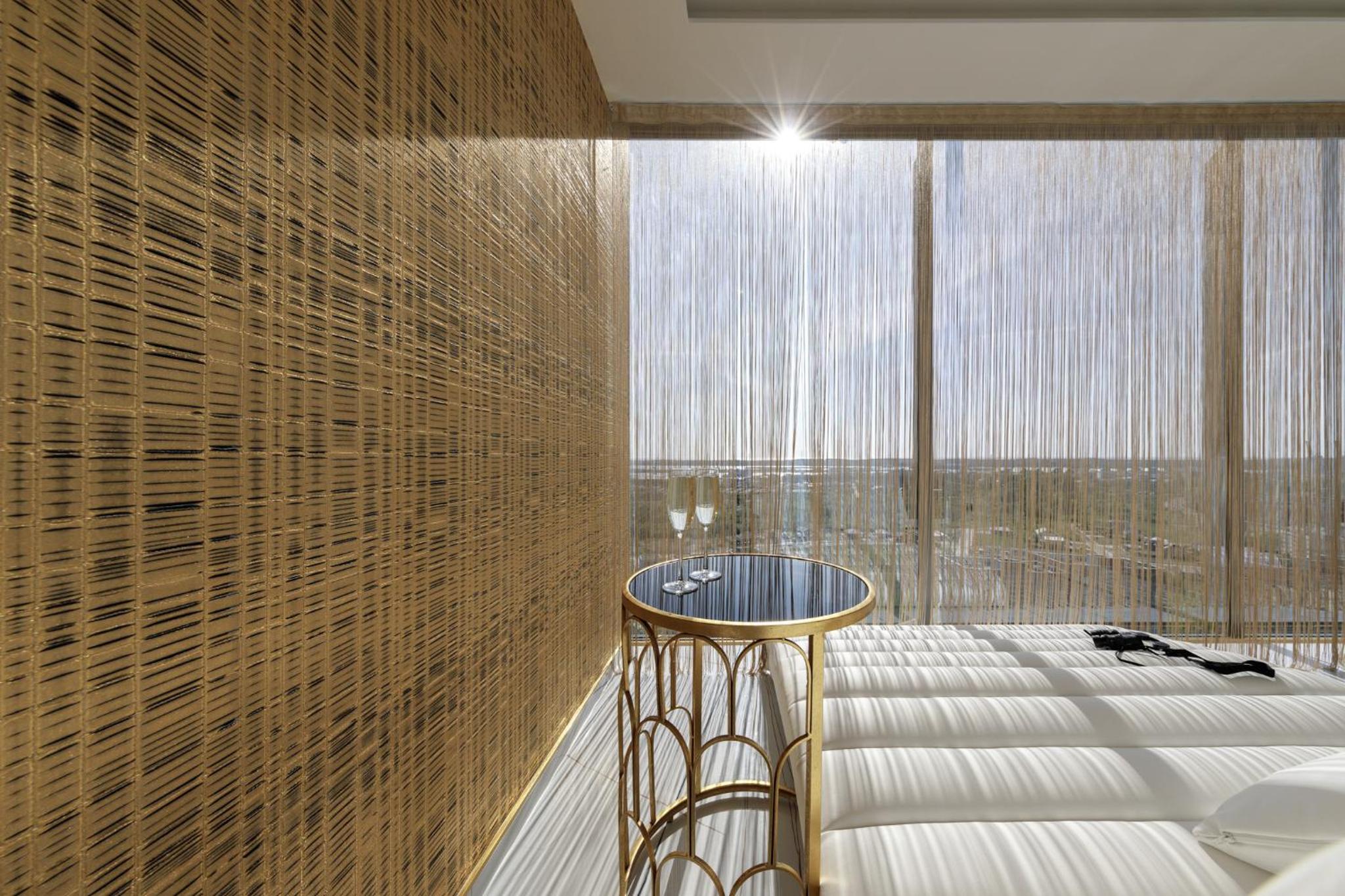 One-Bedroom Apartment - Photo 38