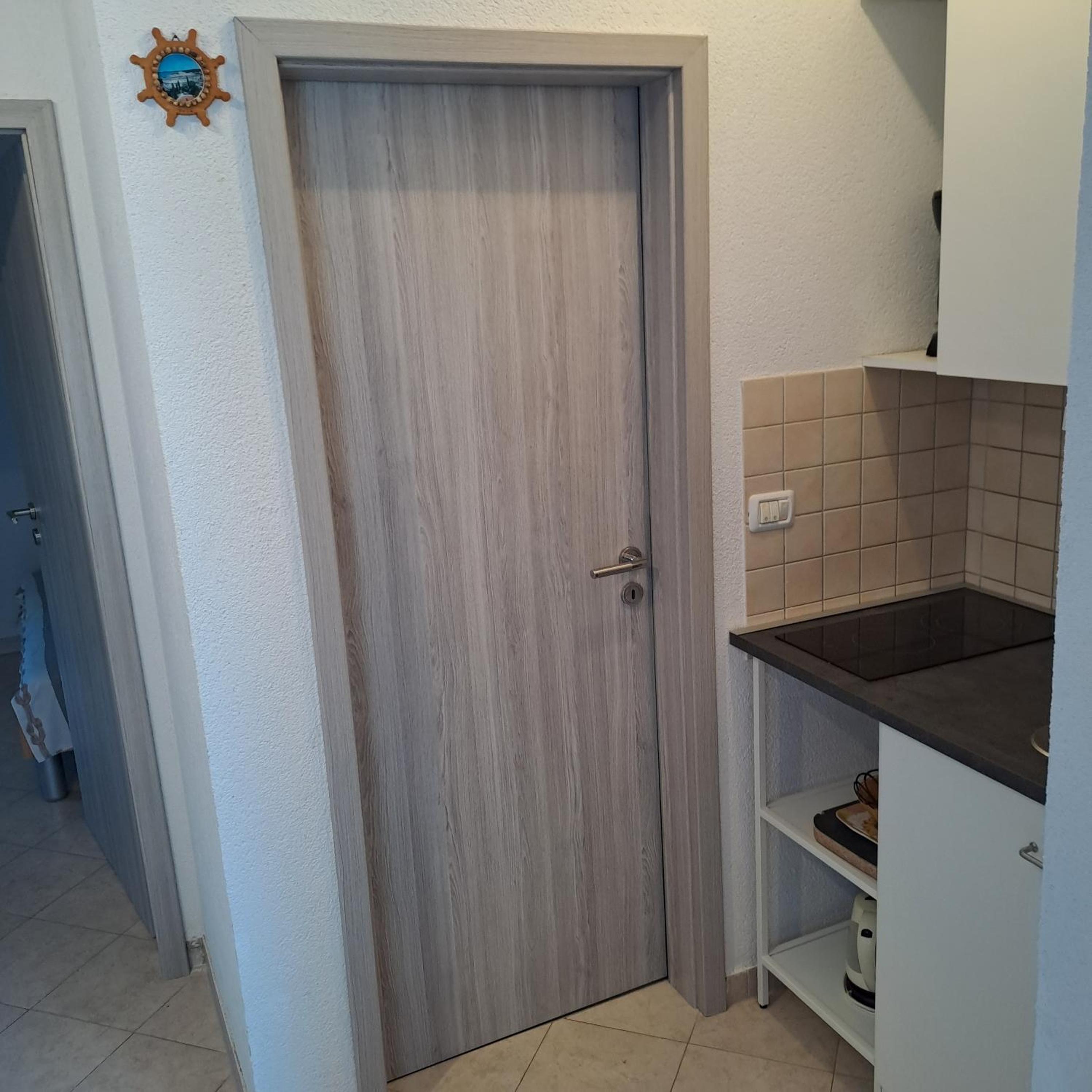 Apartment with Terrace - Photo 8