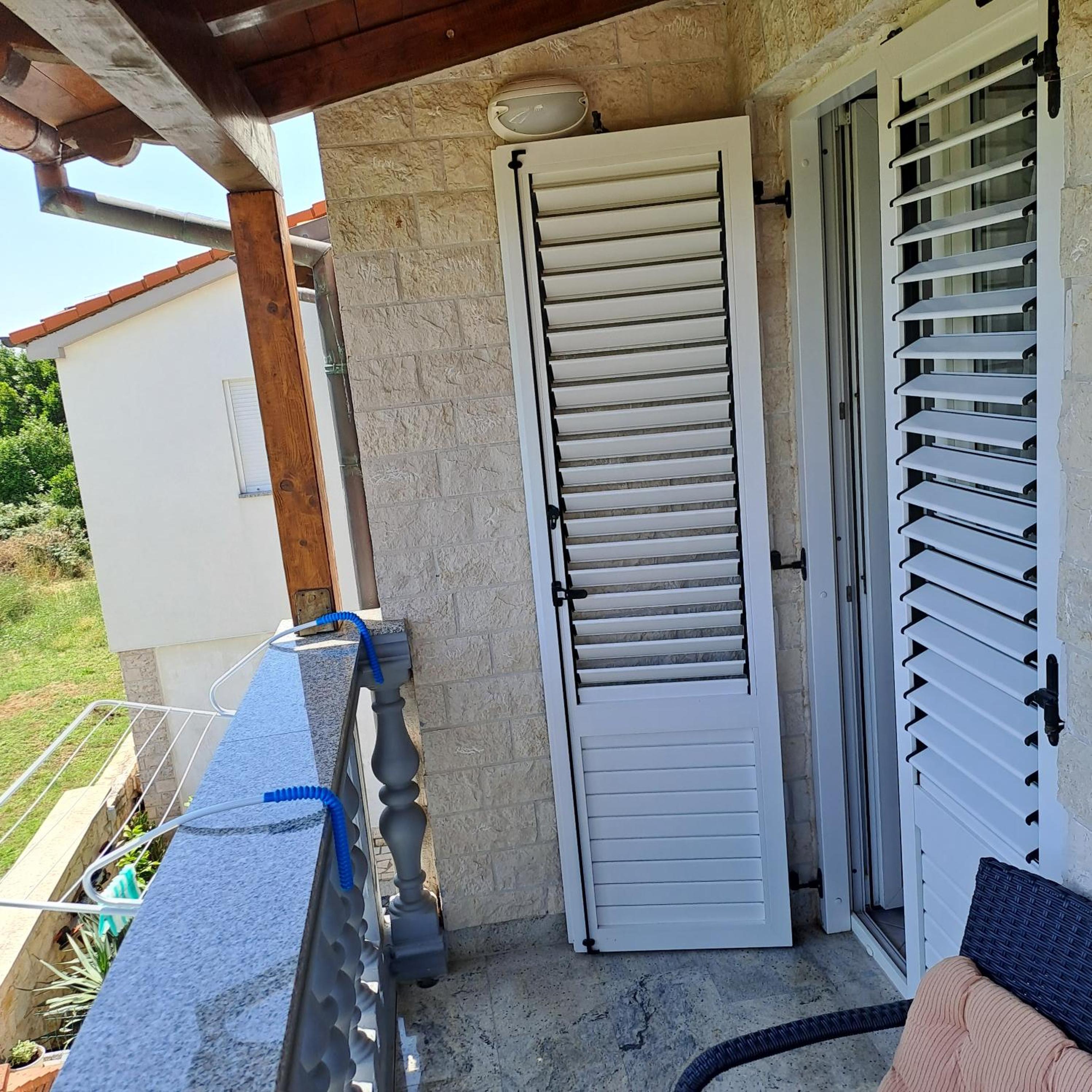 Studio with Balcony - Photo 3