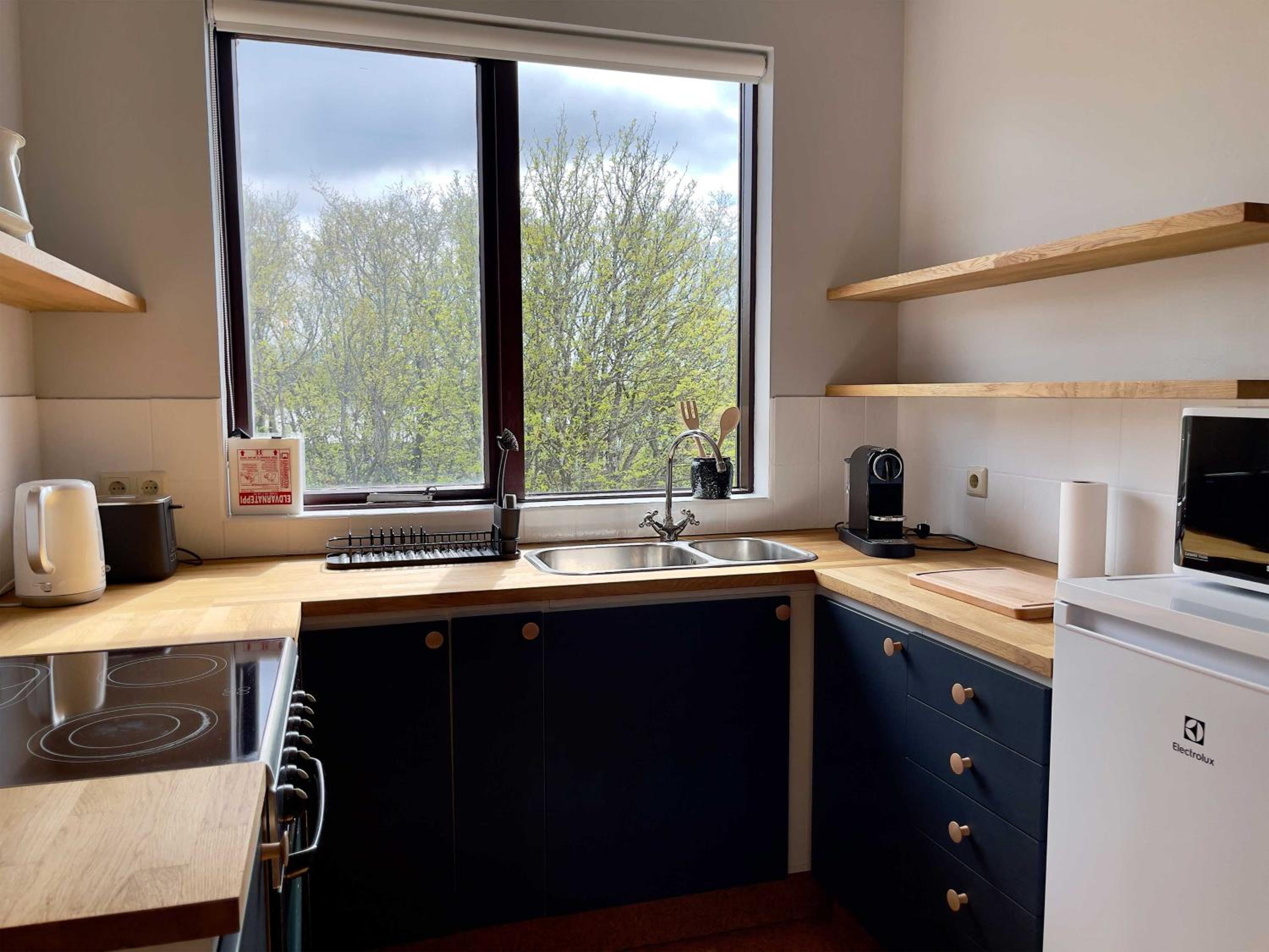Two-Bedroom Apartment - Photo 9