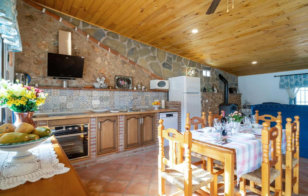 Villa photo 3